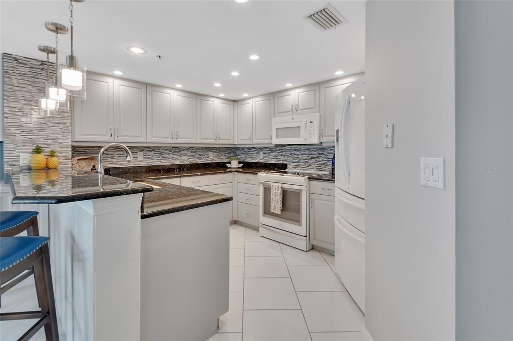 Daytona Beach Shores, Florida, 32118, United States, 2 Bedrooms Bedrooms, ,2 BathroomsBathrooms,Residential,For Sale,1906668