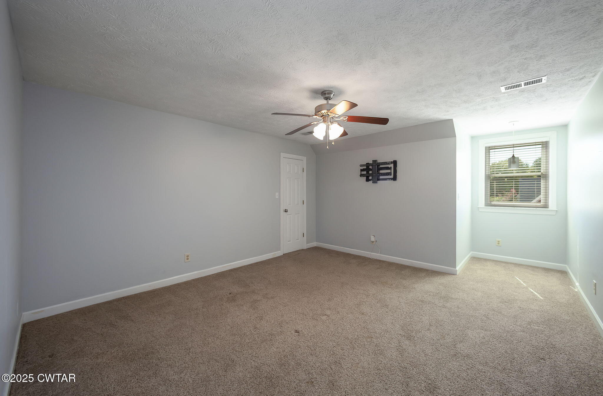 Jackson, Tennessee, 38305, United States, 4 Bedrooms Bedrooms, ,3 BathroomsBathrooms,Residential,For Sale,1929723