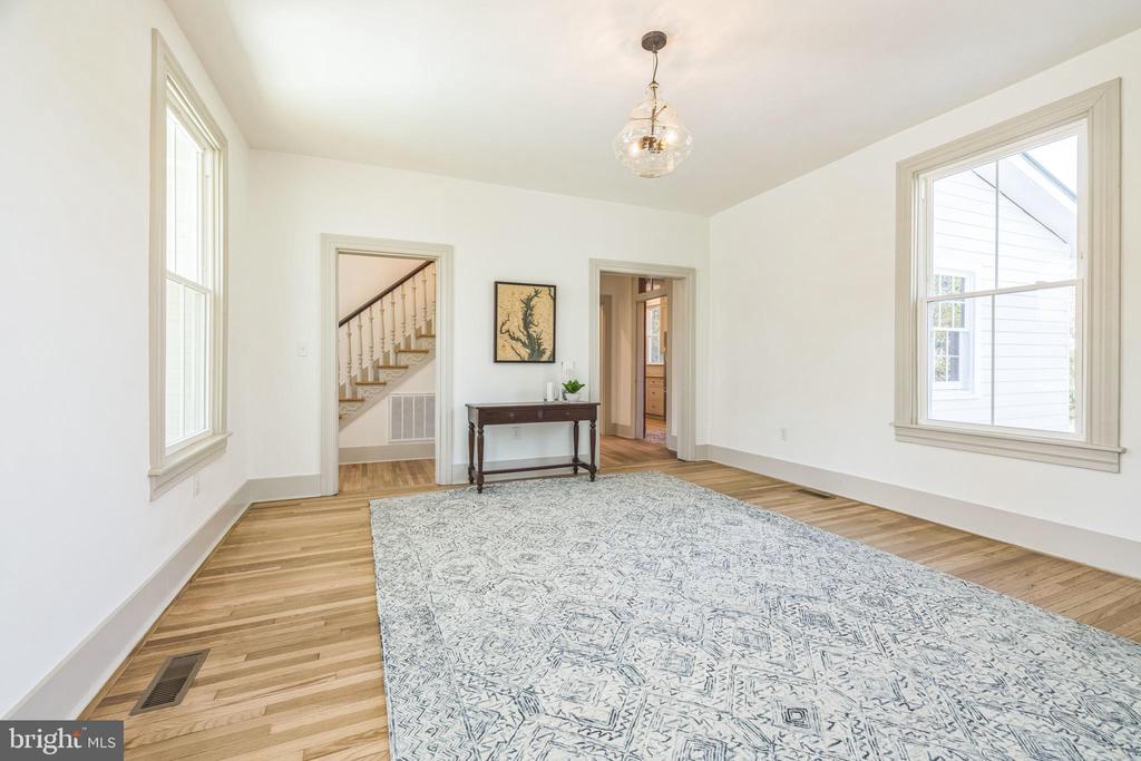 Trappe, Maryland, 21673, United States, 6 Bedrooms Bedrooms, ,4 BathroomsBathrooms,Residential,For Sale,1960951