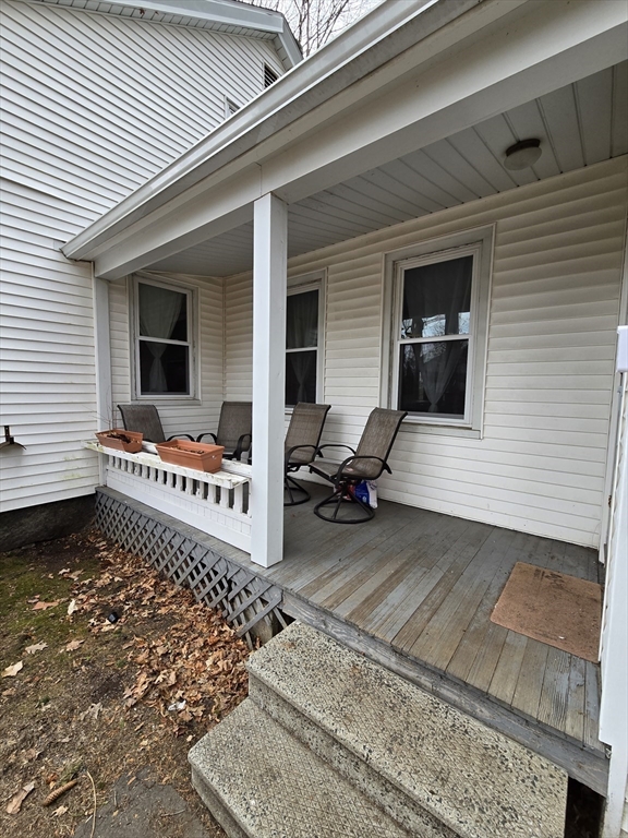 Amherst, Massachusetts, 01002, United States, 5 Bedrooms Bedrooms, ,2 BathroomsBathrooms,Residential,For Sale,1979386