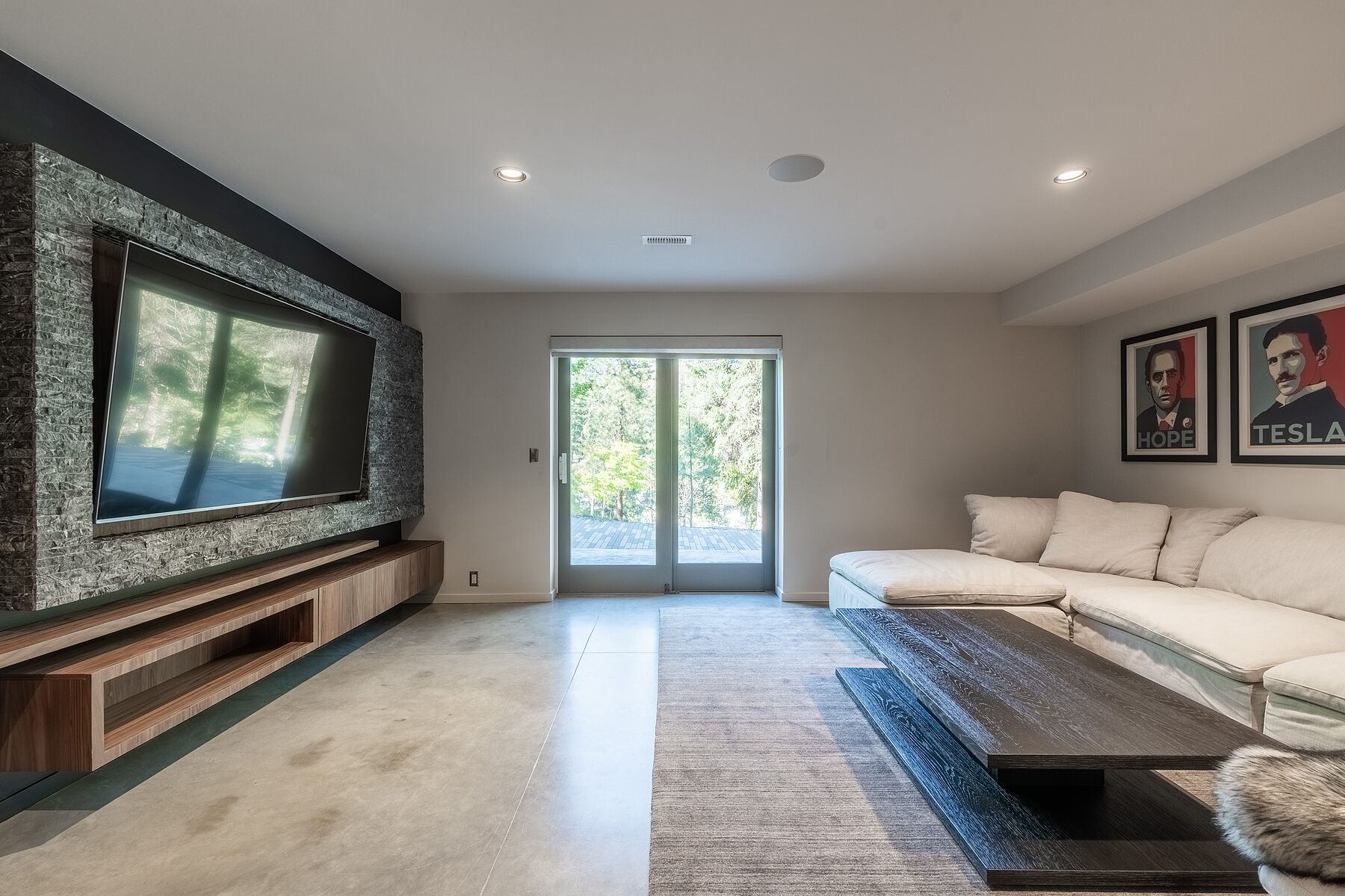  Architectural Glenmore Home - 物件實景