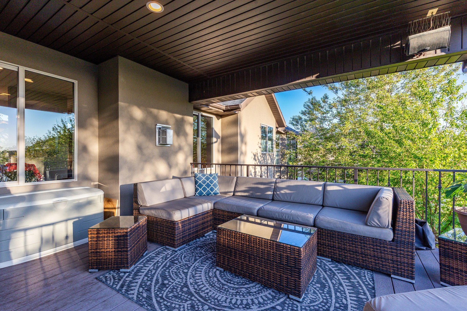 Luxury Custom Rambler on .86 Acre Park Like Setting and Extensive Mountain Views - 物件實景