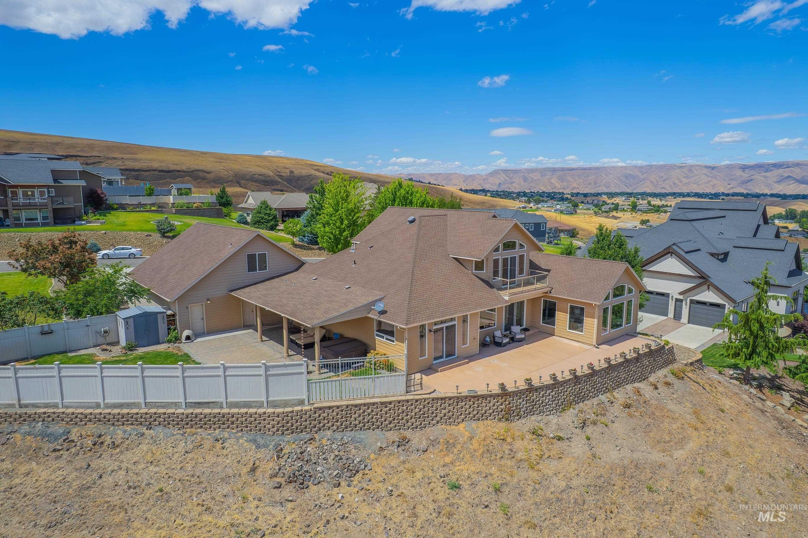 Clarkston, Washington, 99403, United States, 4 Bedrooms Bedrooms, ,3 BathroomsBathrooms,Residential,For Sale,1974298