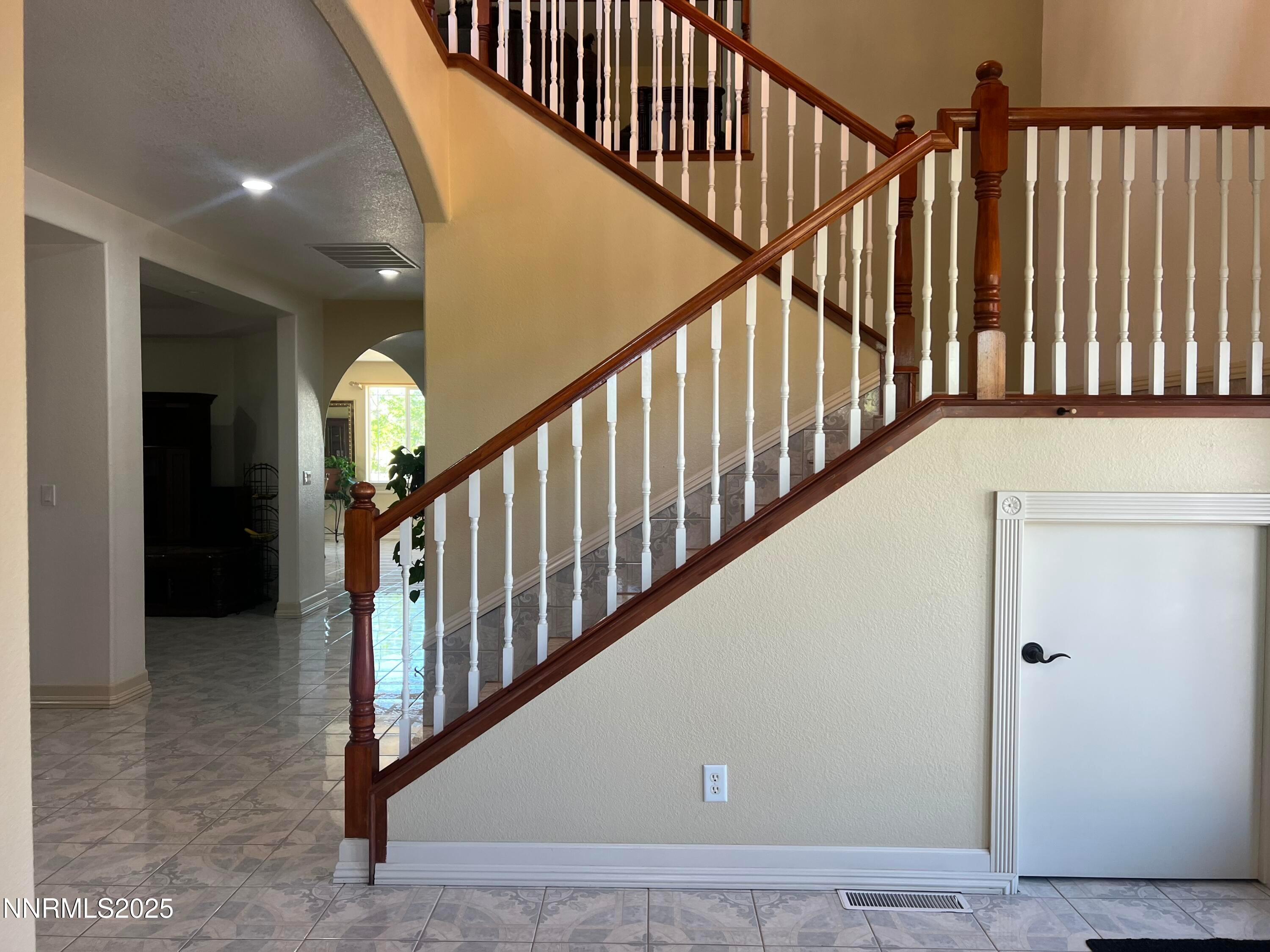 Sparks, Nevada, 89436, United States, 6 Bedrooms Bedrooms, ,4 BathroomsBathrooms,Residential,For Sale,1838343