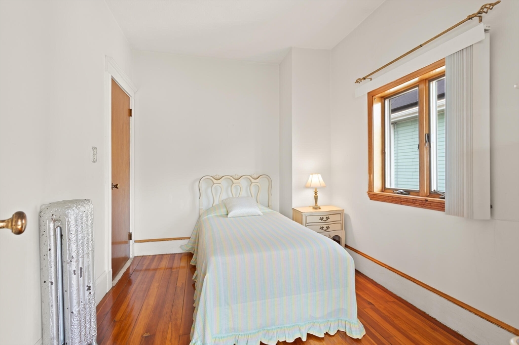 Medford, Massachusetts, 02155, United States, 4 Bedrooms Bedrooms, ,2 BathroomsBathrooms,Residential,For Sale,1935806