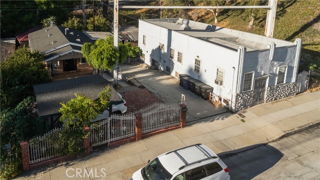 Los Angeles, California, 90022, United States, 5 Bedrooms Bedrooms, ,Residential,For Sale,1979575