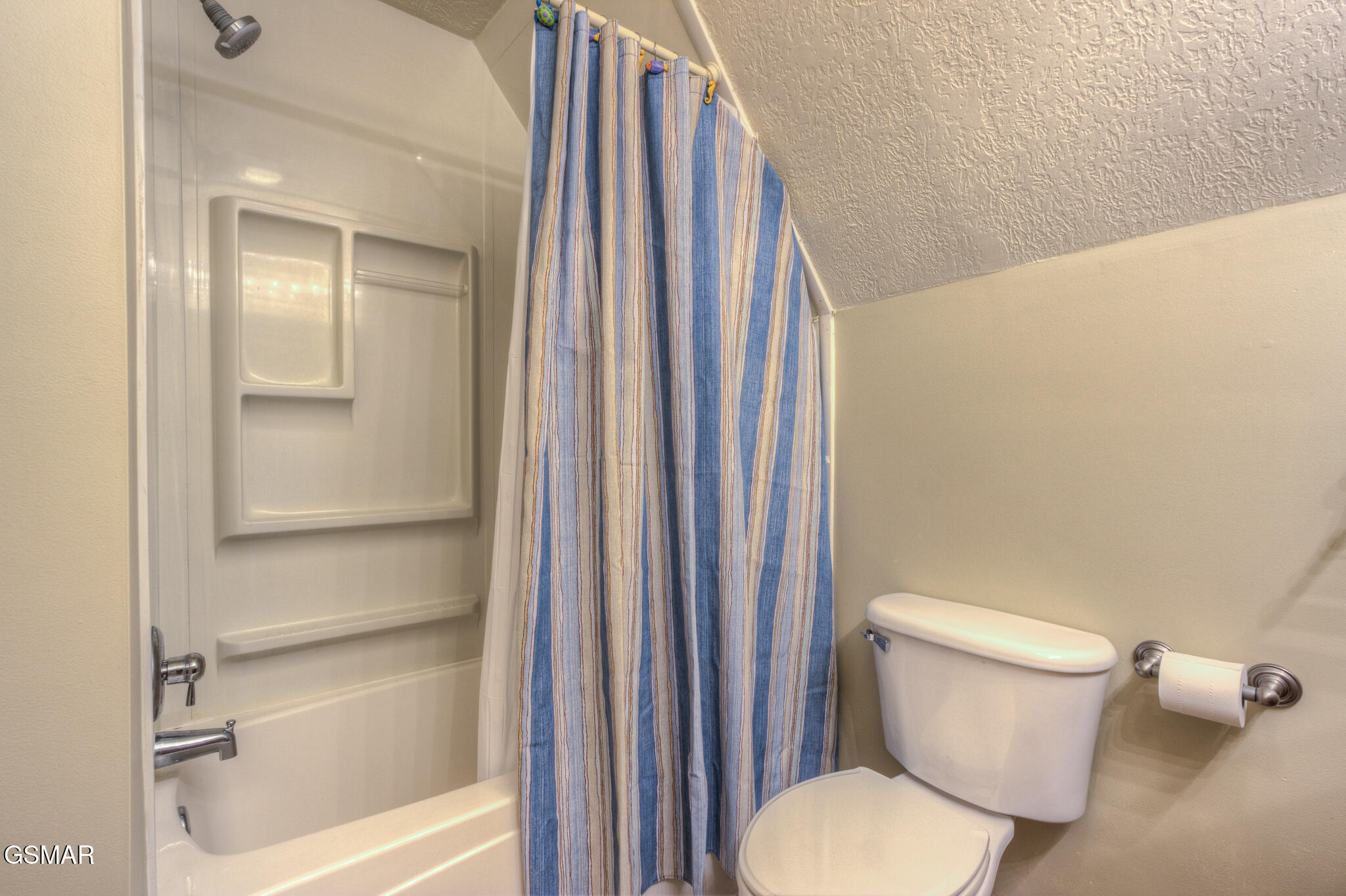 Gatlinburg, Tennessee, 37738, United States, 3 Bedrooms Bedrooms, ,4 BathroomsBathrooms,Residential,For Sale,1979752