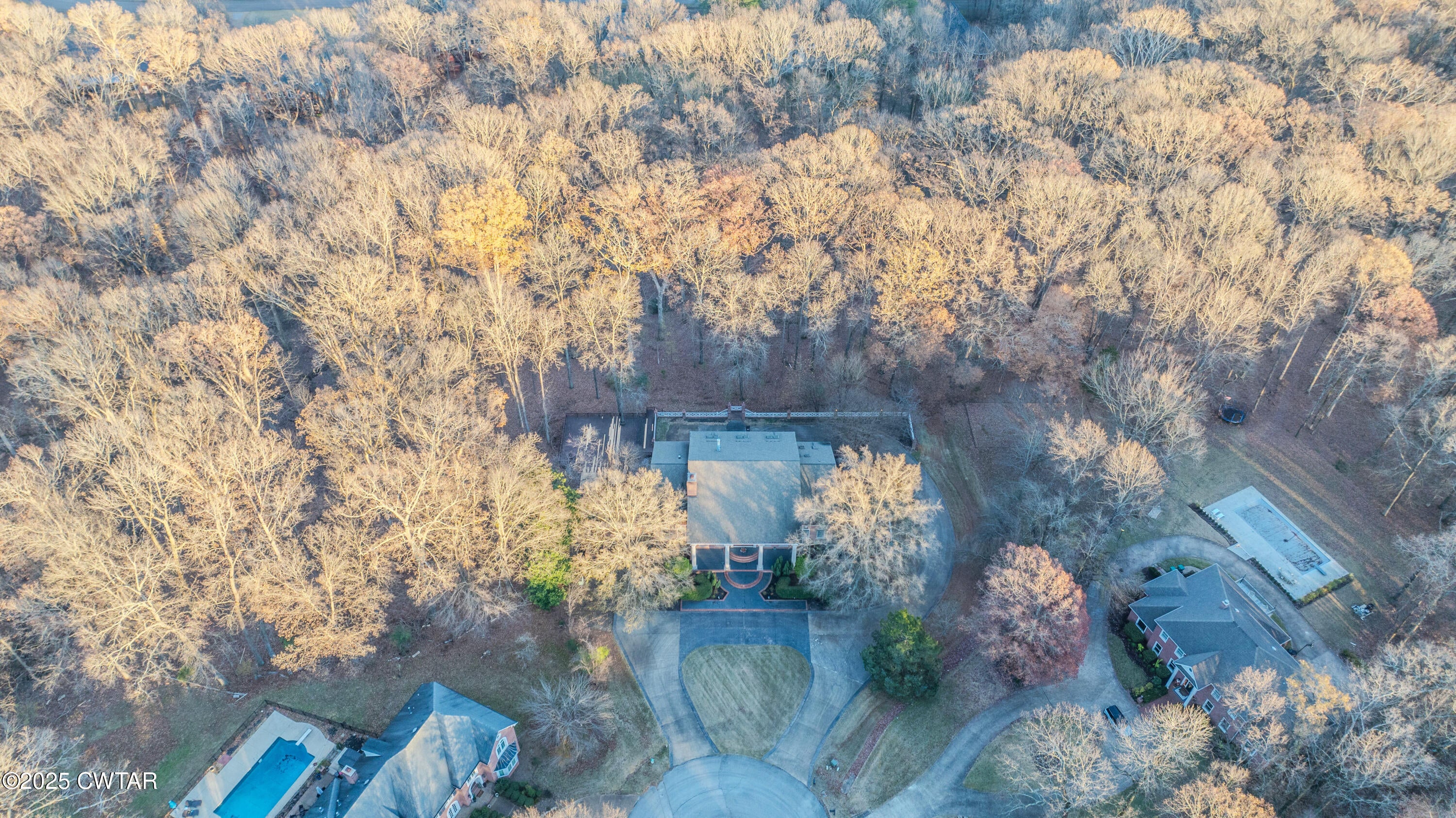 Jackson, Tennessee, 38305, United States, 5 Bedrooms Bedrooms, ,5 BathroomsBathrooms,Residential,For Sale,2006604