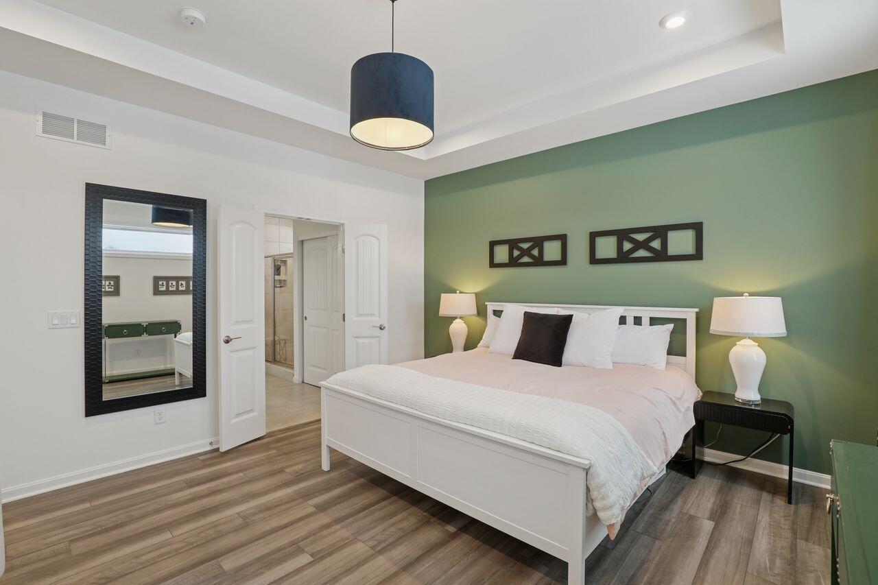 Covington, Kentucky, 41017, United States, 3 Bedrooms Bedrooms, ,3 BathroomsBathrooms,Residential,For Sale,2002248