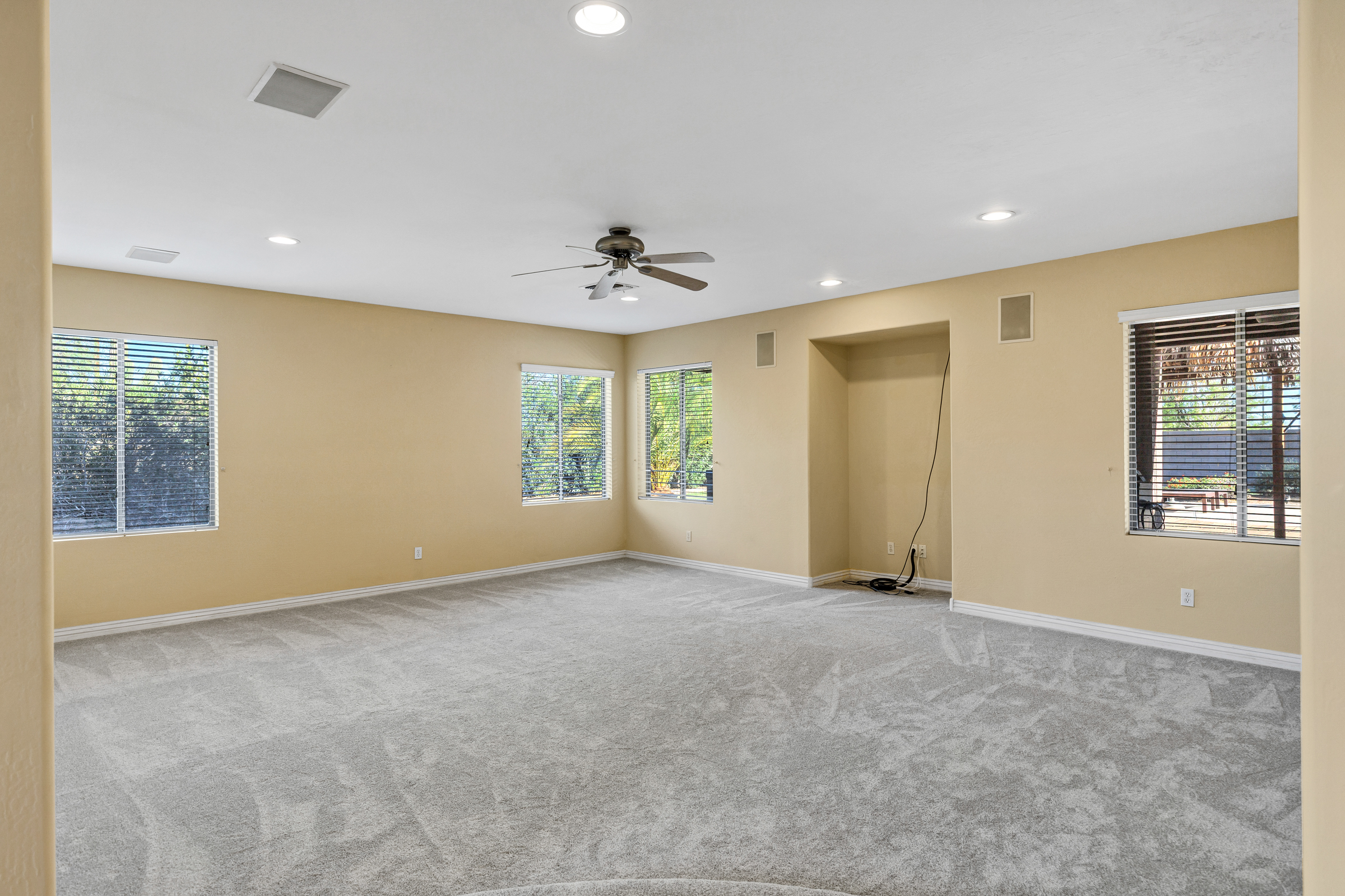 Mesa, Arizona, 85207, United States, 5 Bedrooms Bedrooms, ,4 BathroomsBathrooms,Residential,For Sale,1976858