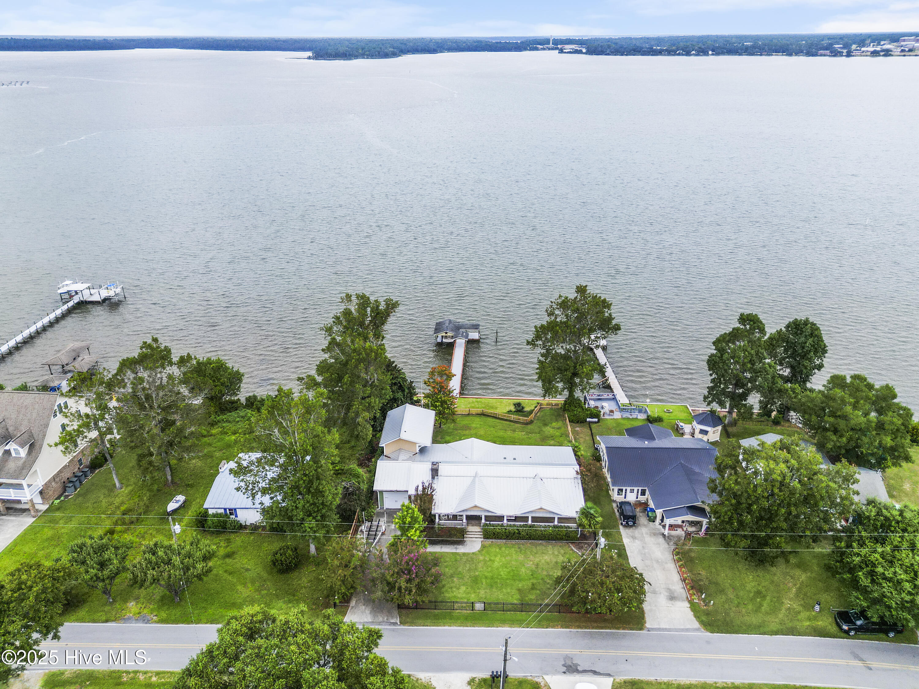 Sneads Ferry, North Carolina, 28460, United States, 4 Bedrooms Bedrooms, ,3 BathroomsBathrooms,Residential,For Sale,1947068