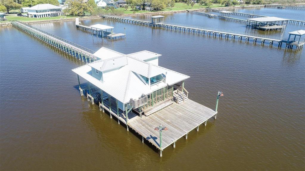 Lake Charles, Louisiana, 70607, United States, 1 Bedroom Bedrooms, ,2 BathroomsBathrooms,Residential,For Sale,2028404