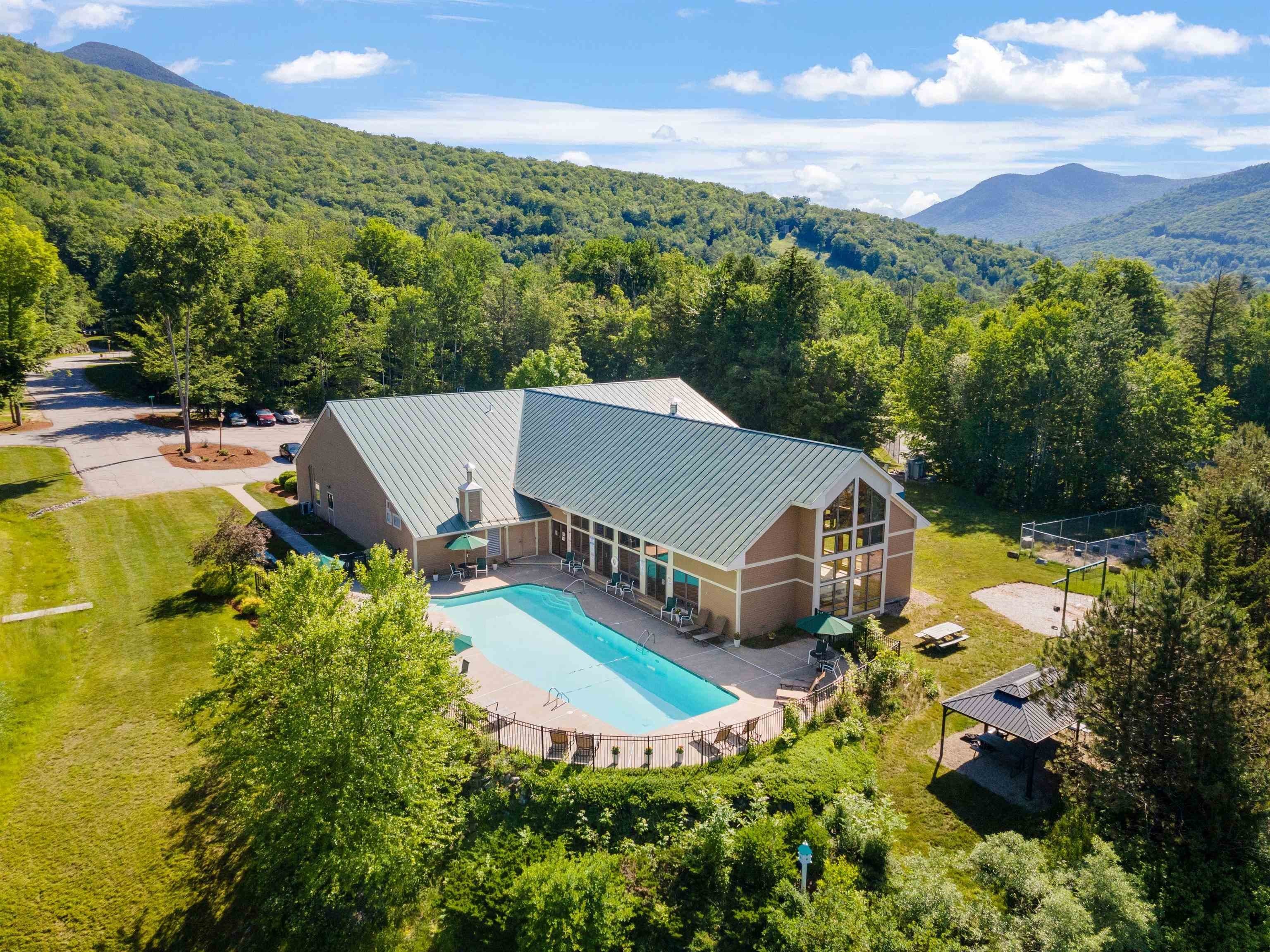 Lincoln, New Hampshire, 03251, United States, 4 Bedrooms Bedrooms, ,4 BathroomsBathrooms,Residential,For Sale,1915256