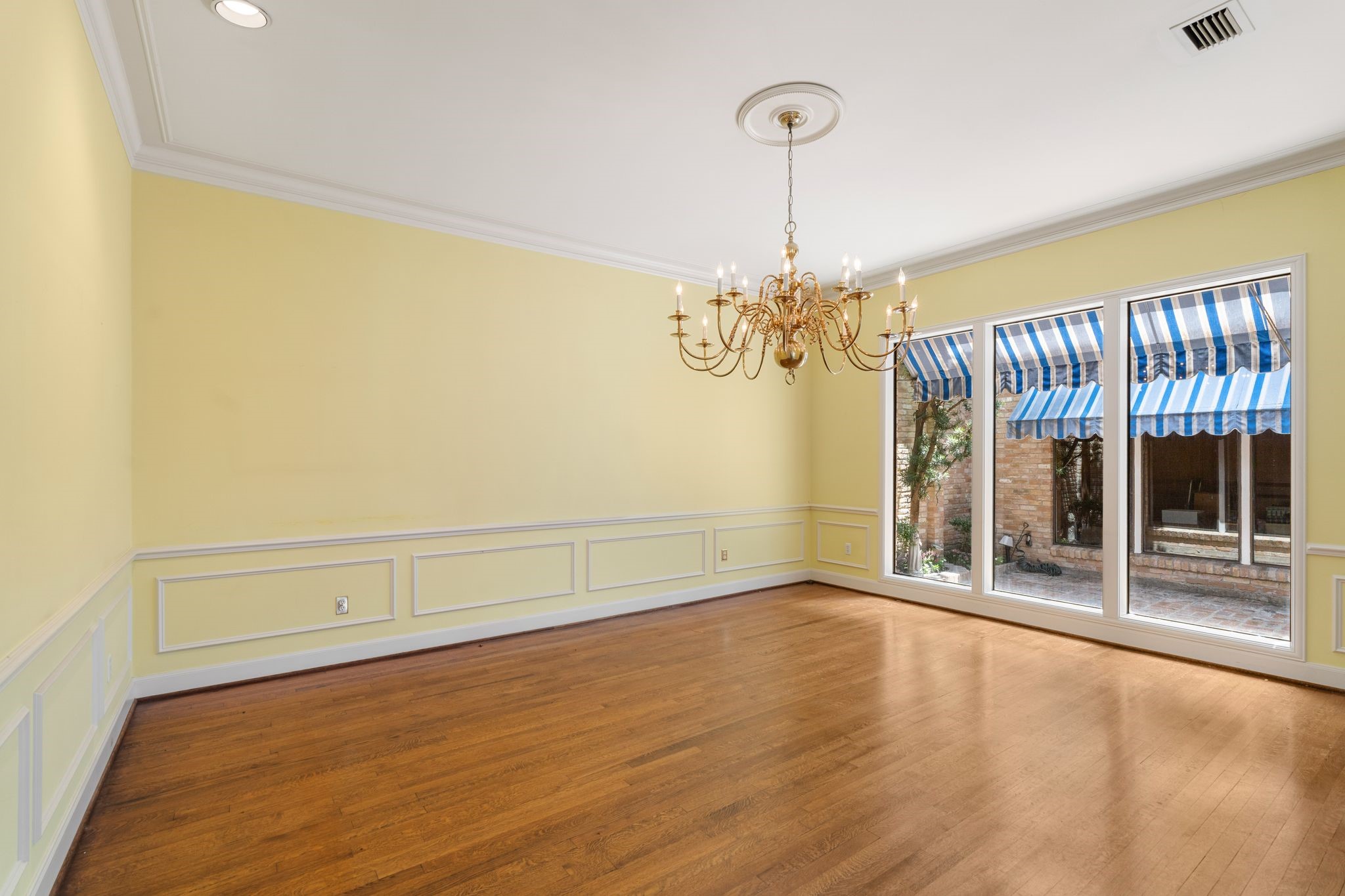  4876 Post Oak Timber Drive - 物件實景
