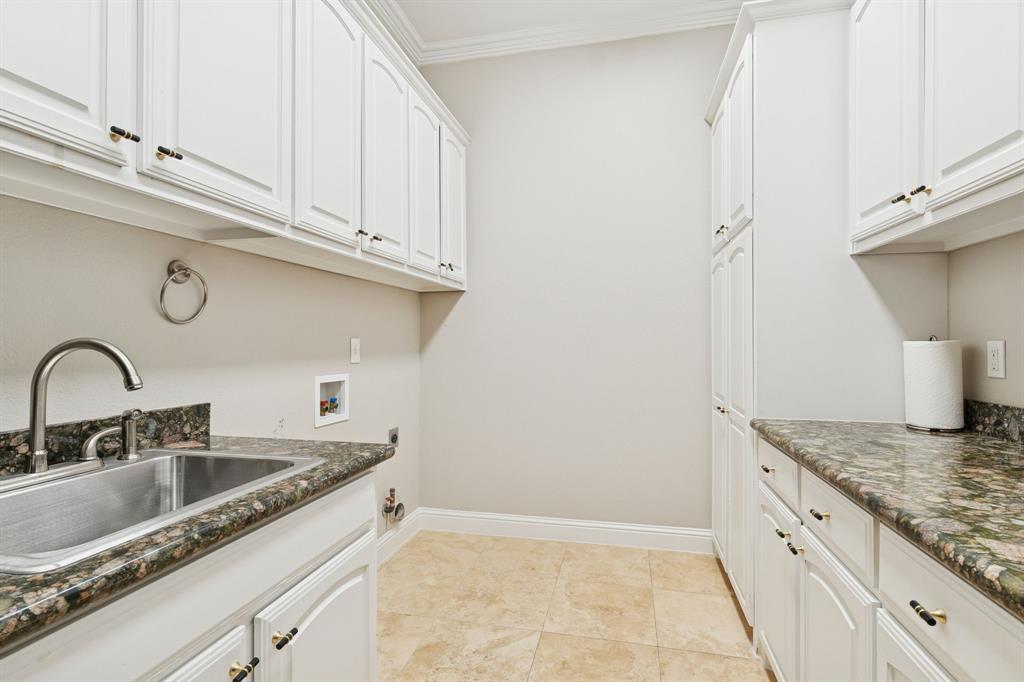 McKinney, Texas, 75072, United States, 4 Bedrooms Bedrooms, ,5 BathroomsBathrooms,Residential,For Sale,1989627