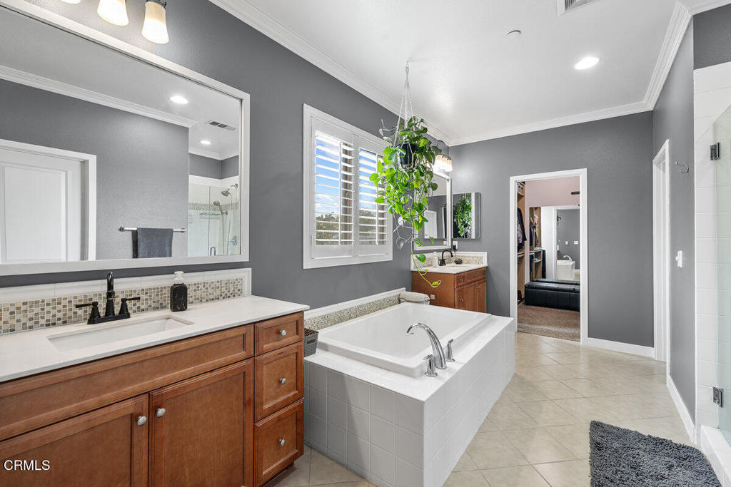 Ventura, California, 93004, United States, 4 Bedrooms Bedrooms, ,4 BathroomsBathrooms,Residential,For Sale,1834662