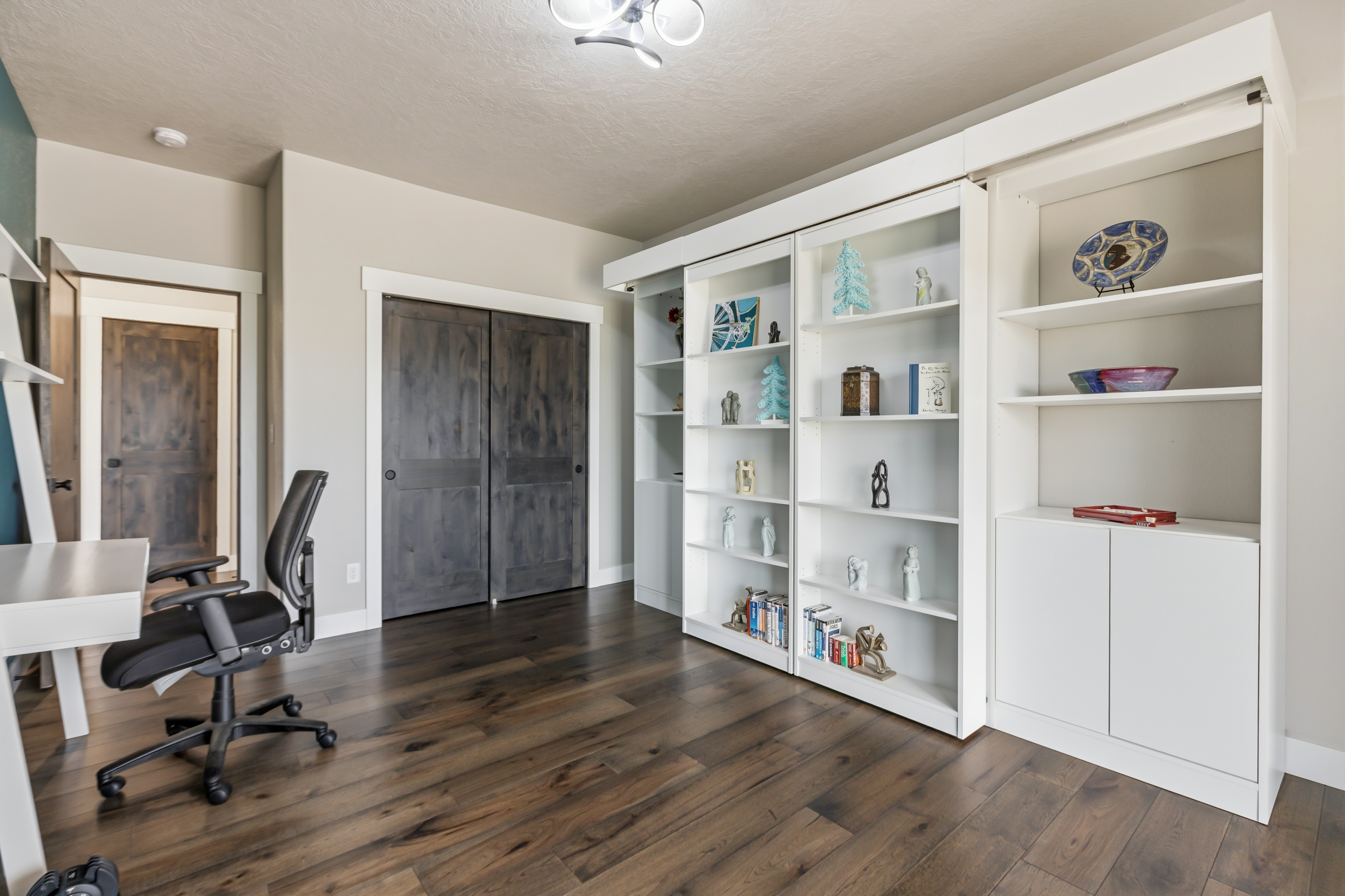  Custom-Built Home in the Highly Sought-After Pelican Lake Ranch Community - 物件實景