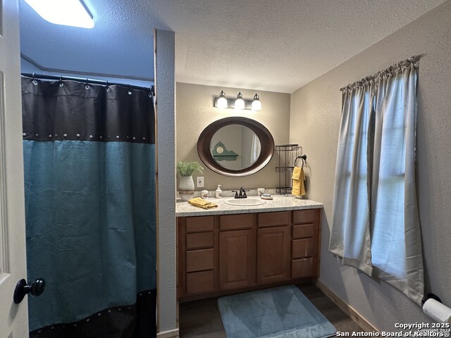 Bandera, Texas, 78003, United States, 4 Bedrooms Bedrooms, ,2 BathroomsBathrooms,Residential,For Sale,1932426
