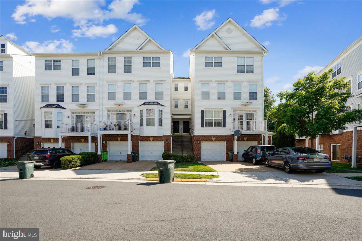 Herndon, Virginia, 20171, United States, 3 Bedrooms Bedrooms, ,3 BathroomsBathrooms,Residential,For Sale,2049064