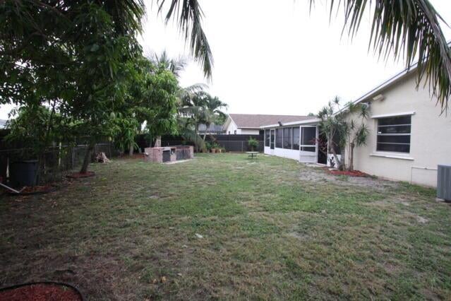 Lake Worth, Florida, 33463, United States, 4 Bedrooms Bedrooms, ,2 BathroomsBathrooms,Residential,For Sale,1928734