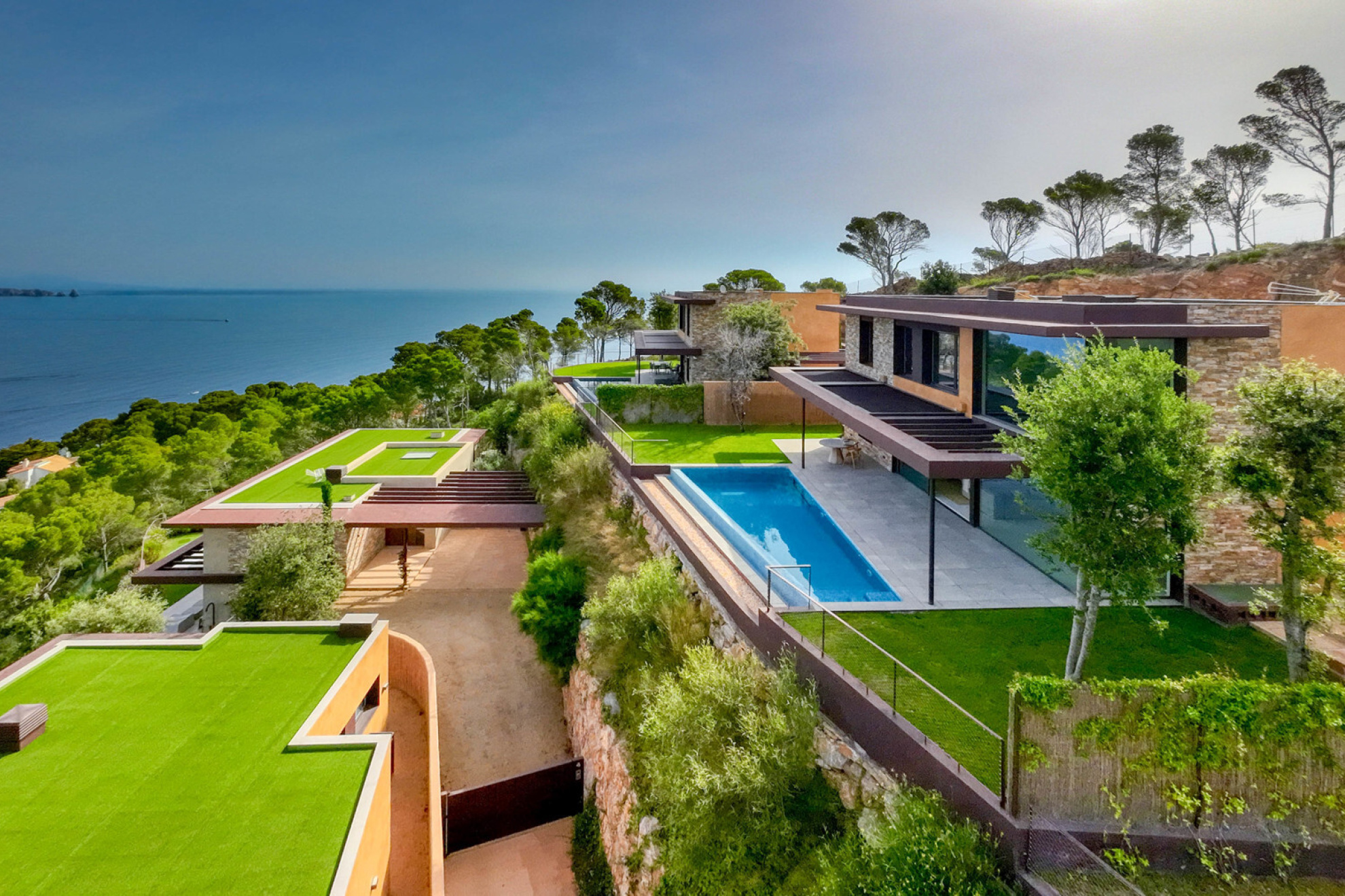  House with swimming pool and sea views in private urbanization in Sa Riera. - 物件實景