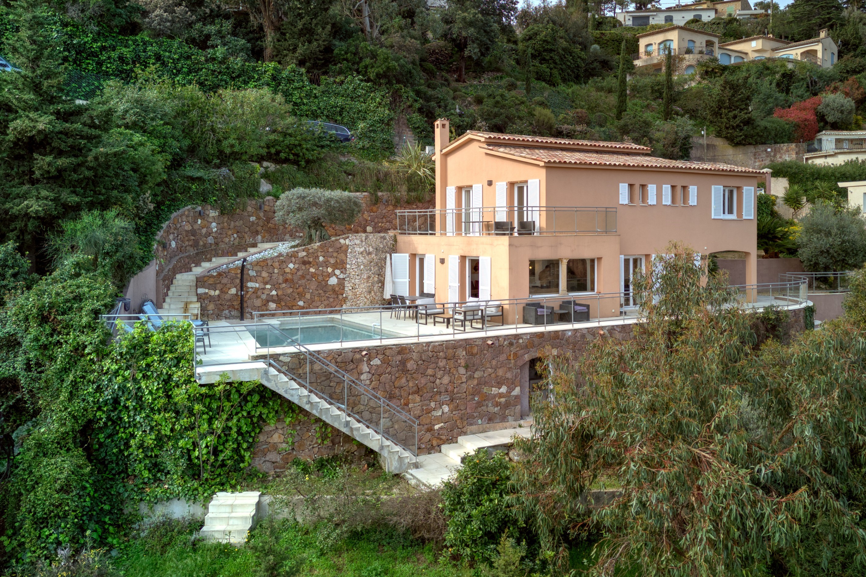  Théoule-sur-Mer Contemporary villa with panoramic sea views in a gated resident… - 物件實景