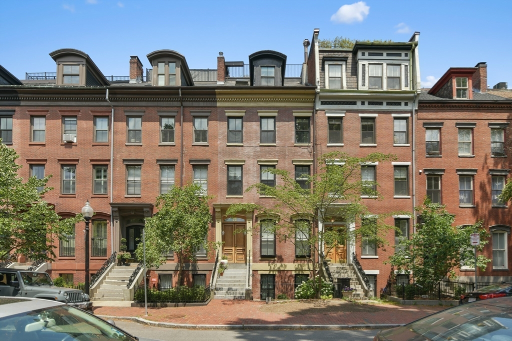 Boston, Massachusetts, 02118, United States, 2 Bedrooms Bedrooms, ,3 BathroomsBathrooms,Residential,For Sale,1978811