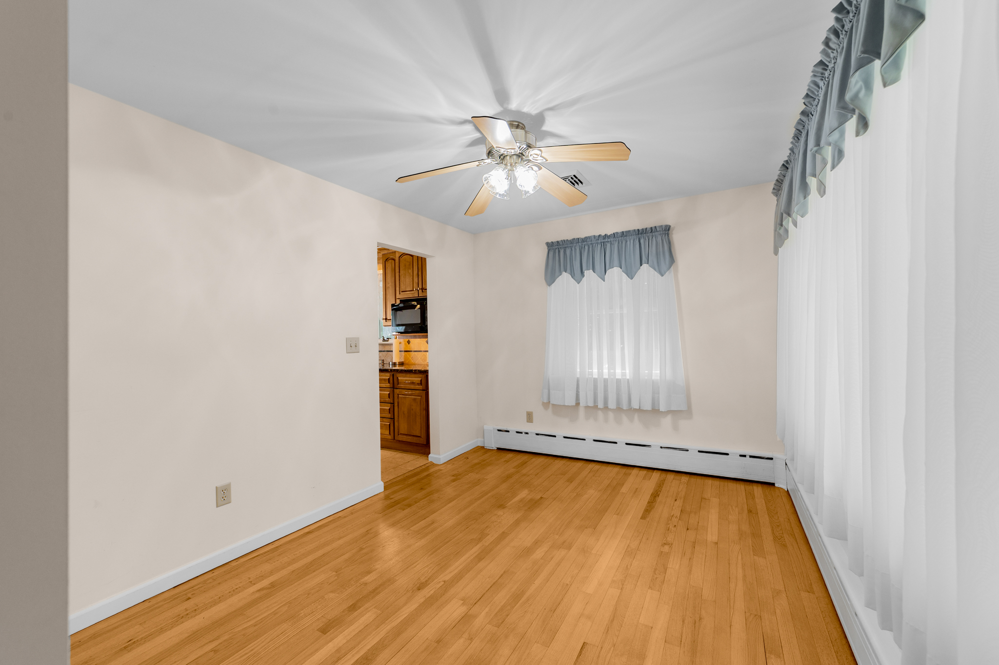 TELFORD, Pennsylvania, 18969, United States, 3 Bedrooms Bedrooms, ,2 BathroomsBathrooms,Residential,For Sale,1983098