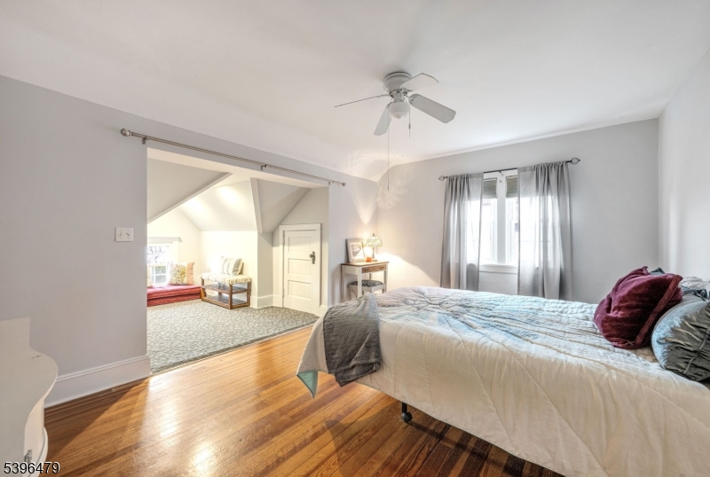 West Milford Twp., New Jersey, 07421, United States, 4 Bedrooms Bedrooms, ,3 BathroomsBathrooms,Residential,For Sale,1992089