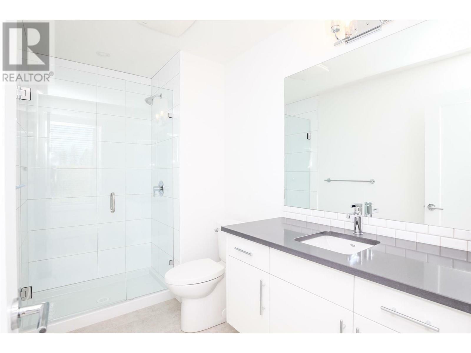 KELOWNA, British Columbia, V1Y 9T1, CA, 3 Bedrooms Bedrooms, ,3 BathroomsBathrooms,Residential,For Sale,1960359