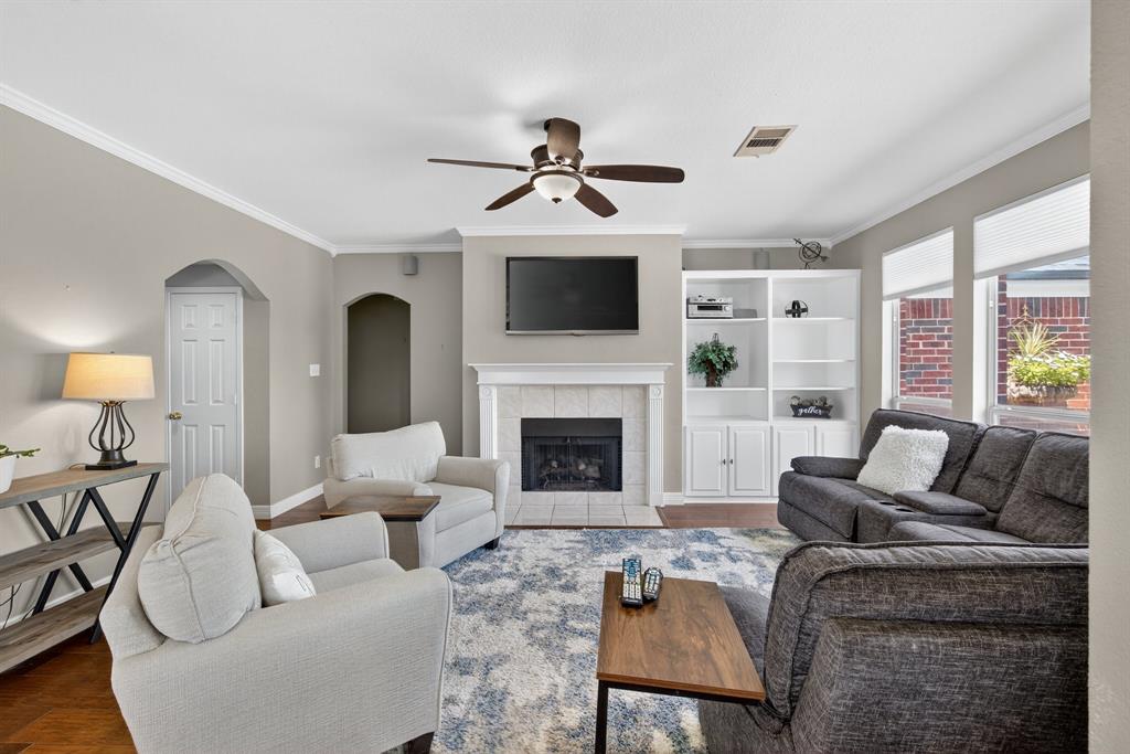 Lewisville, Texas, 75077, United States, 4 Bedrooms Bedrooms, ,3 BathroomsBathrooms,Residential,For Sale,2003312