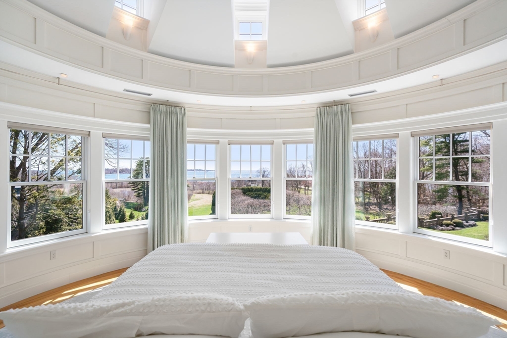 Beverly, Massachusetts, 01915, United States, 5 Bedrooms Bedrooms, ,8 BathroomsBathrooms,Residential,For Sale,1784465