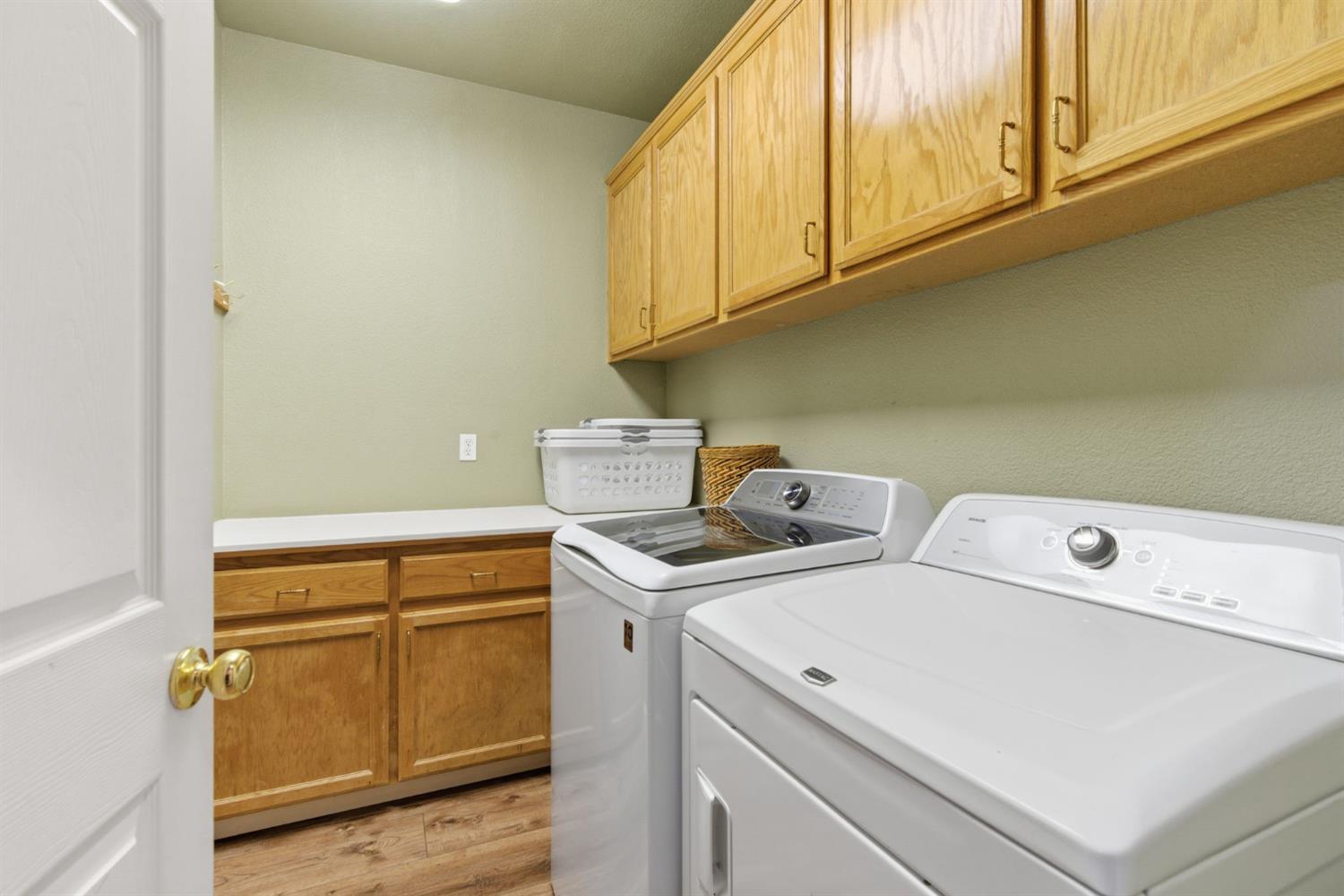 Tracy, California, 95377, United States, 5 Bedrooms Bedrooms, ,3 BathroomsBathrooms,Residential,For Sale,2005564