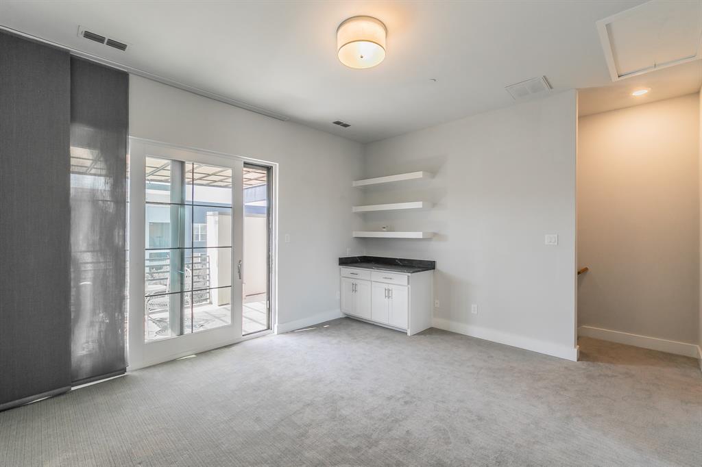 Dallas, Texas, 75204, United States, 3 Bedrooms Bedrooms, ,4 BathroomsBathrooms,Residential,For Sale,1848953