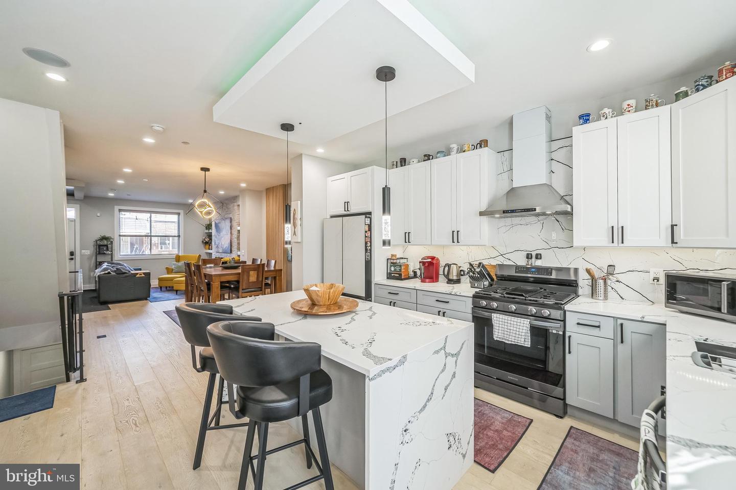 Philadelphia, Pennsylvania, 19146, United States, 4 Bedrooms Bedrooms, ,5 BathroomsBathrooms,Residential,For Sale,1751274