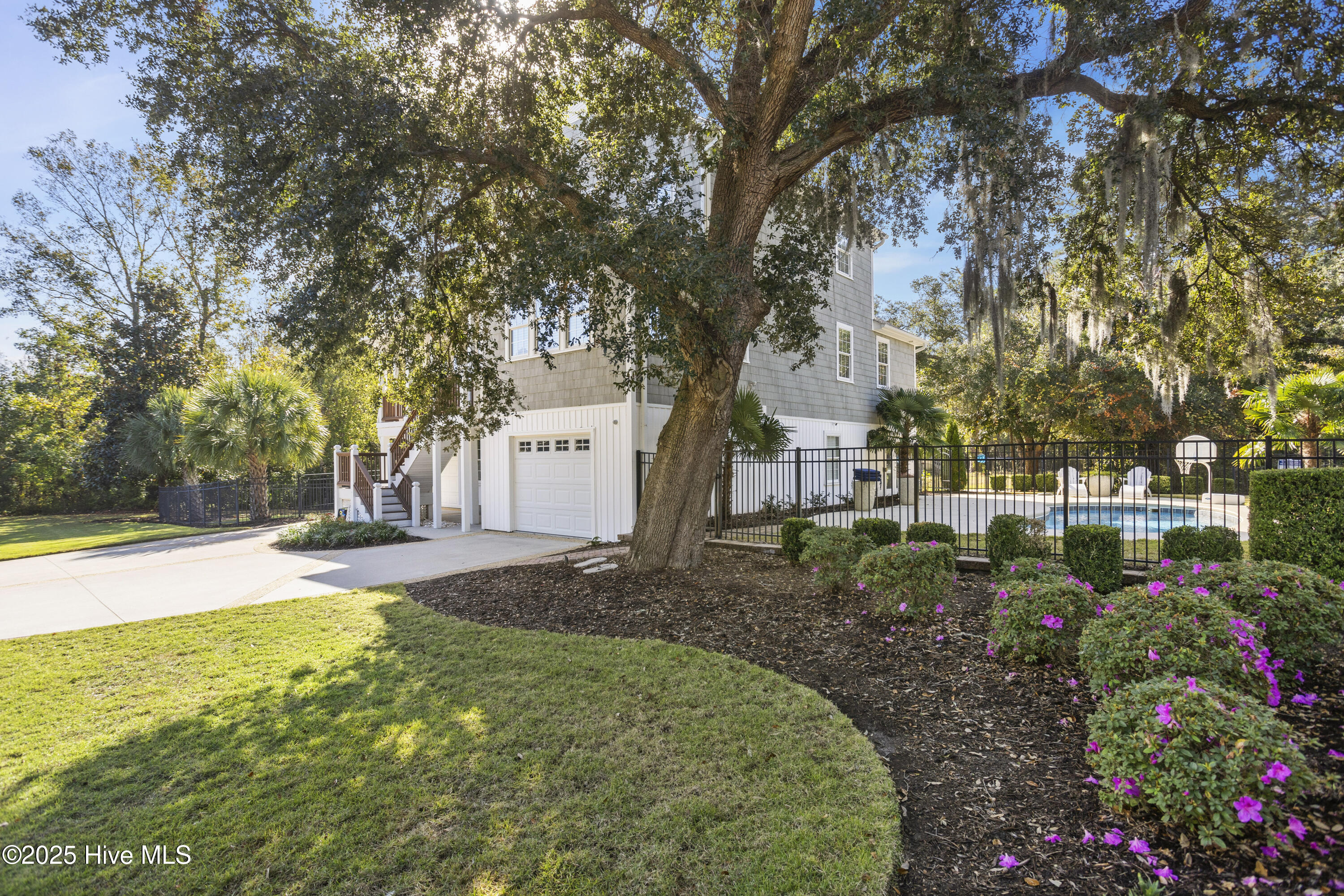 Wilmington, North Carolina, 28409, United States, 5 Bedrooms Bedrooms, ,4 BathroomsBathrooms,Residential,For Sale,1730628