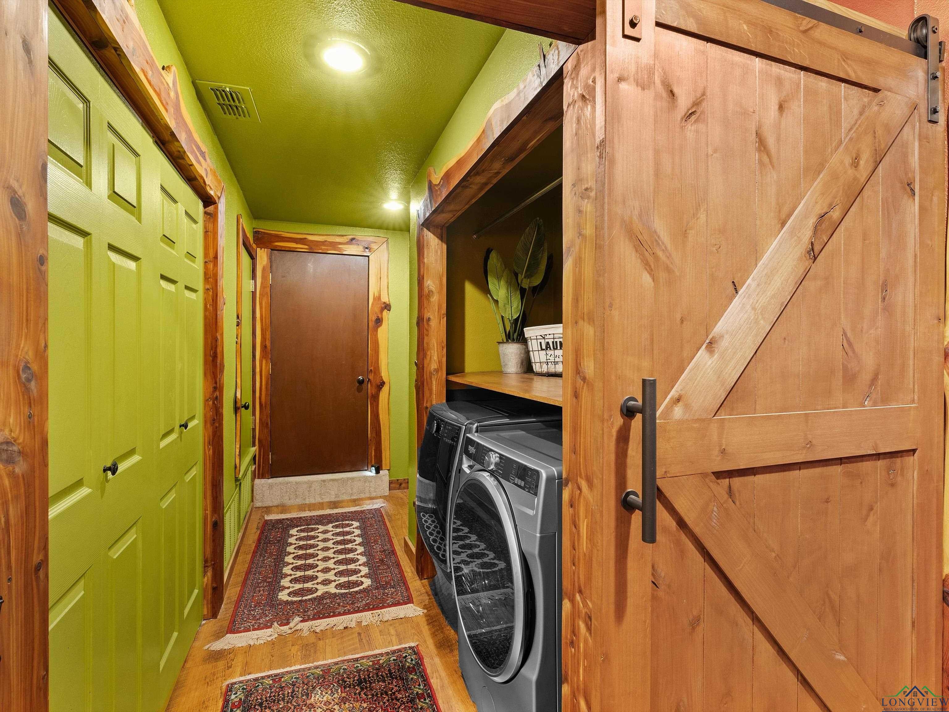 Karnack, Texas, 75661, United States, 3 Bedrooms Bedrooms, ,3 BathroomsBathrooms,Residential,For Sale,1975449