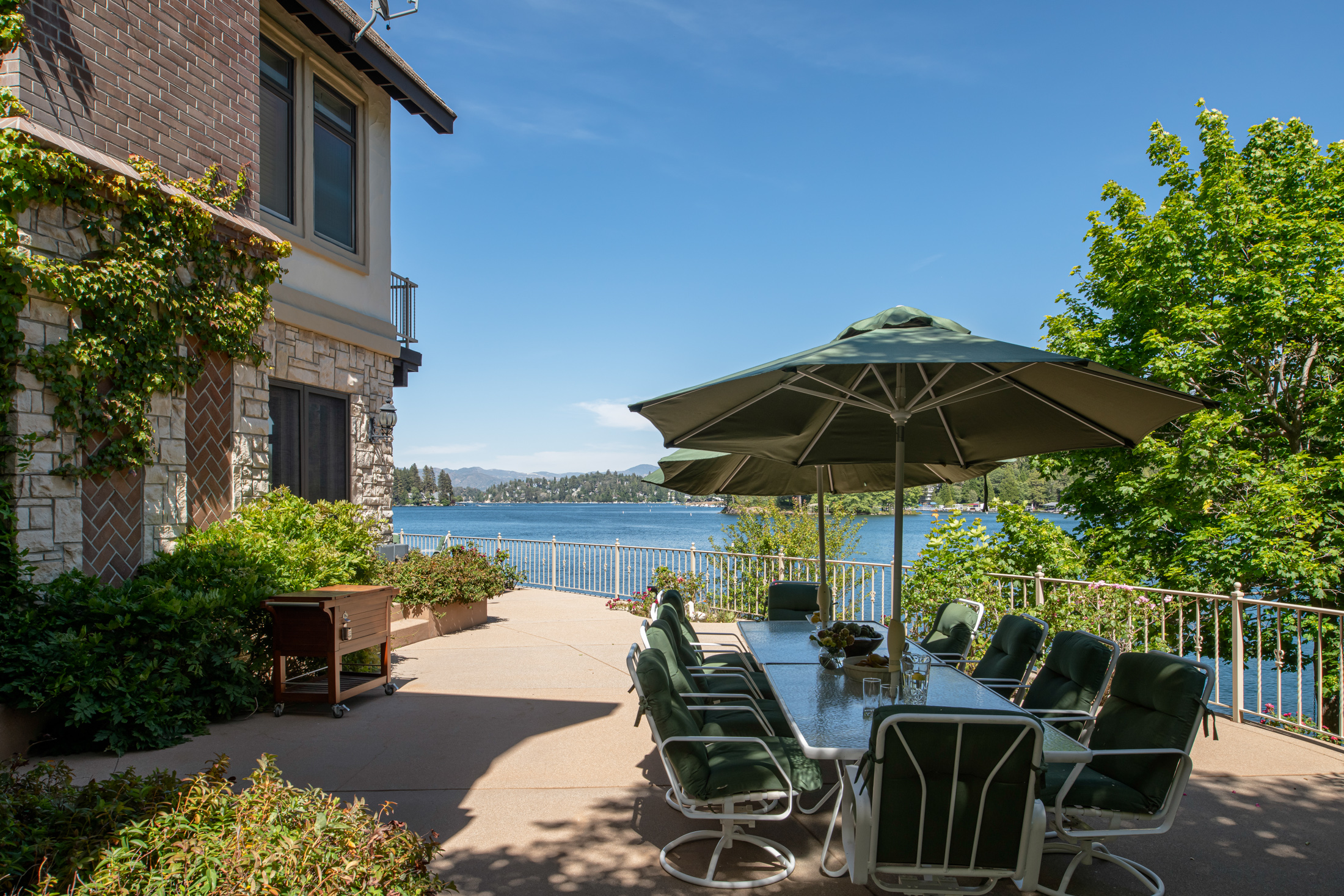  177 Shorewood Drive, Lake Arrowhead, CA 92352 - 物件實景