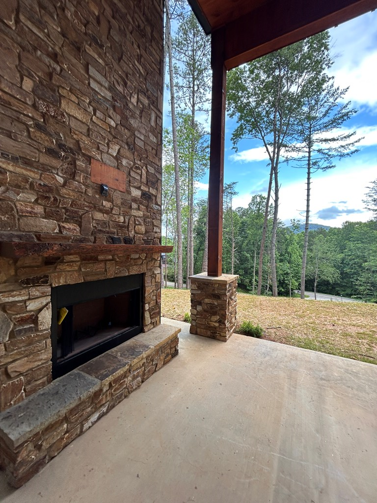 Mineral Bluff, Georgia, 30559, United States, 3 Bedrooms Bedrooms, ,3 BathroomsBathrooms,Residential,For Sale,1871294