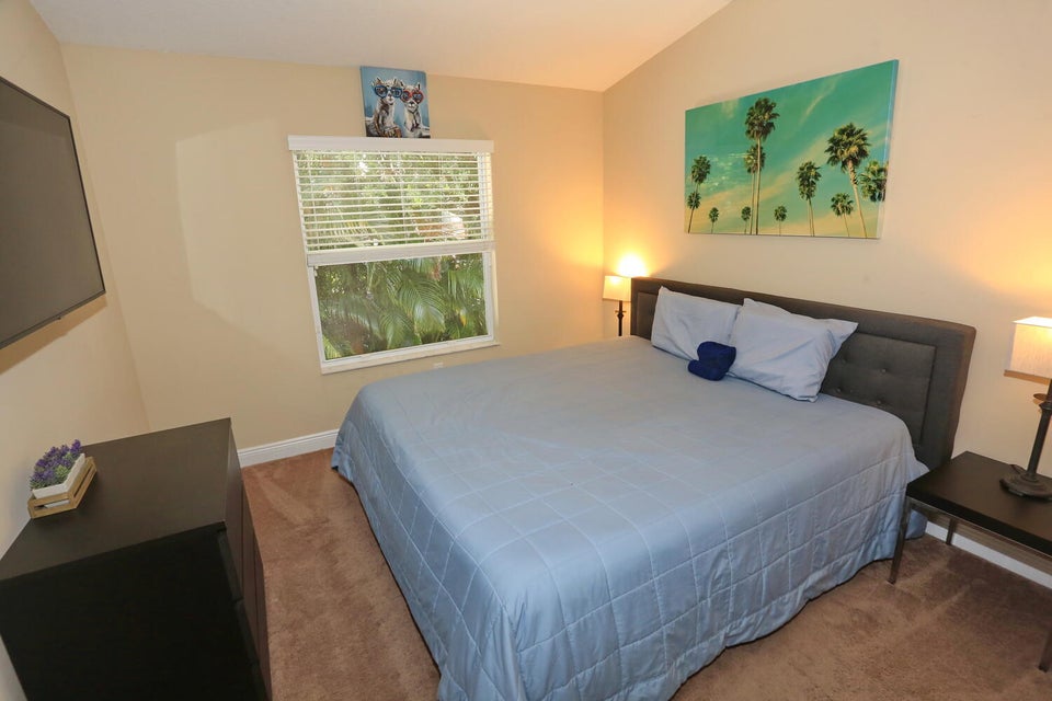 Delray Beach, Florida, 33484, United States, 4 Bedrooms Bedrooms, ,3 BathroomsBathrooms,Residential,For Sale,1943526