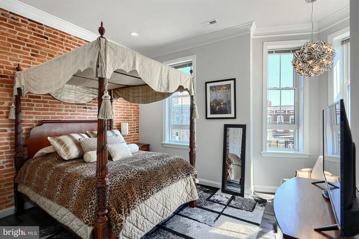 Baltimore, Maryland, 21230, United States, 5 Bedrooms Bedrooms, ,7 BathroomsBathrooms,Residential,For Sale,1920297