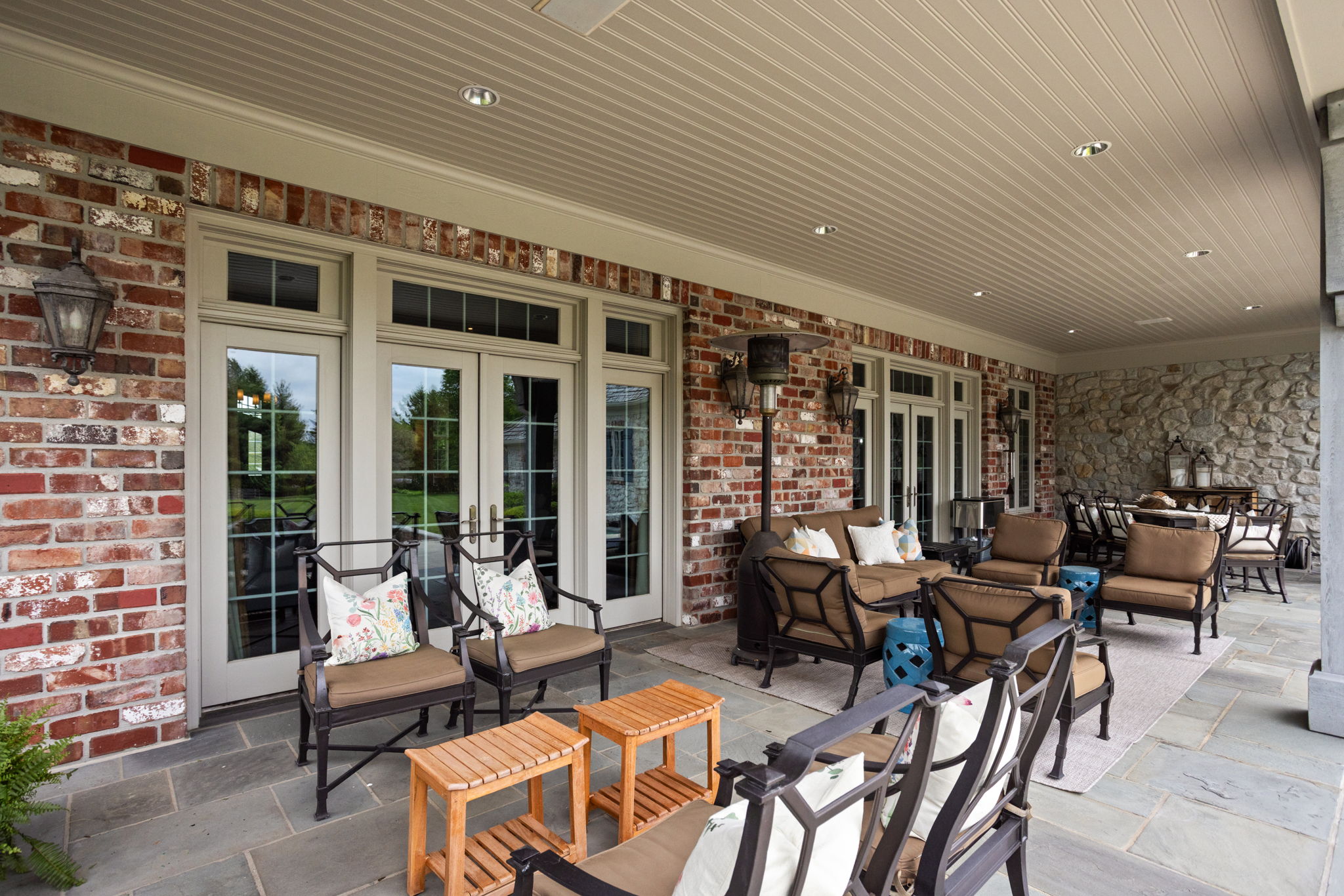  Signature Estate Set on More than 2 Acres in Desirable Zionsville Neighborhood - 物件實景