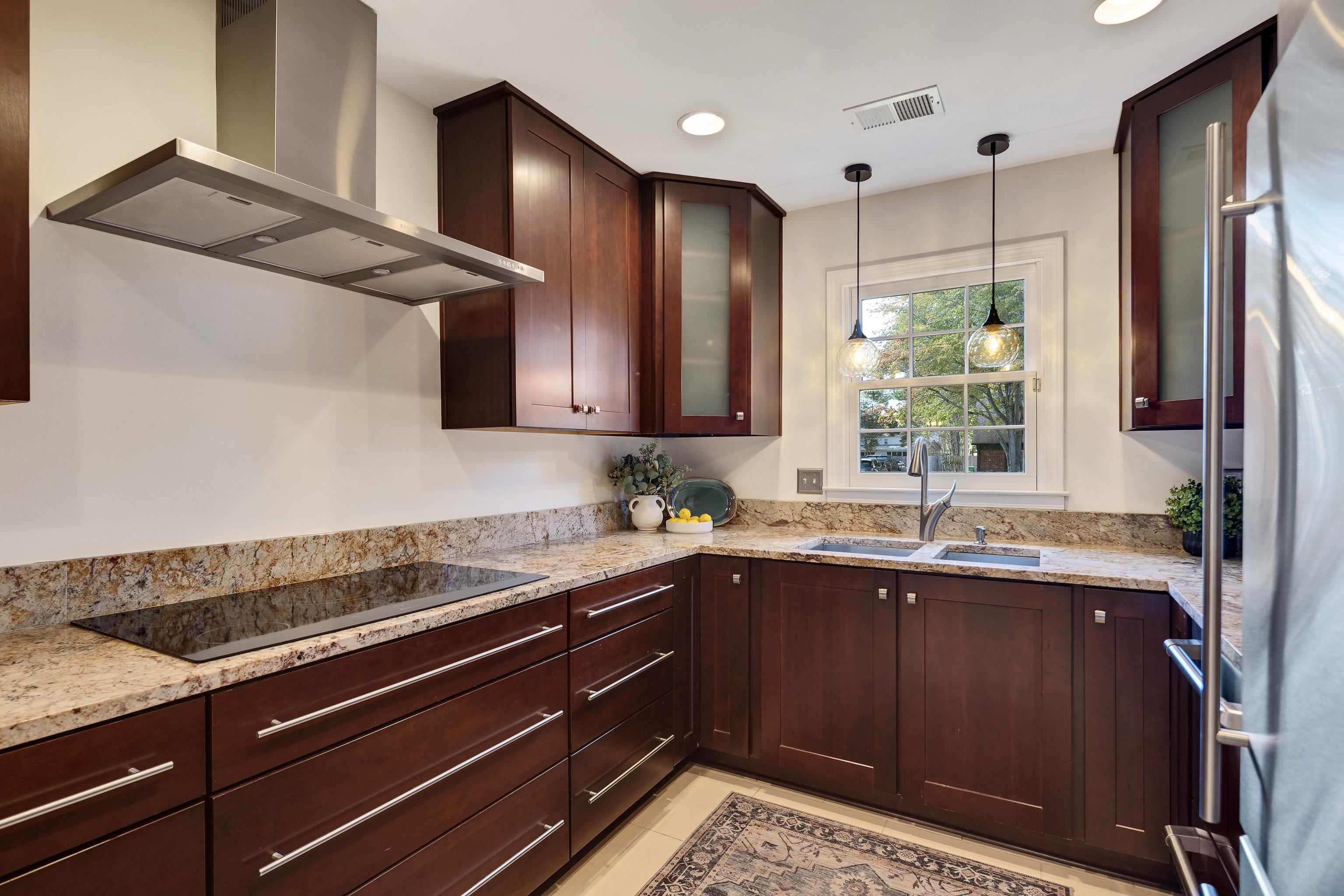 Germantown, Tennessee, 38139, United States, 4 Bedrooms Bedrooms, ,4 BathroomsBathrooms,Residential,For Sale,1985458