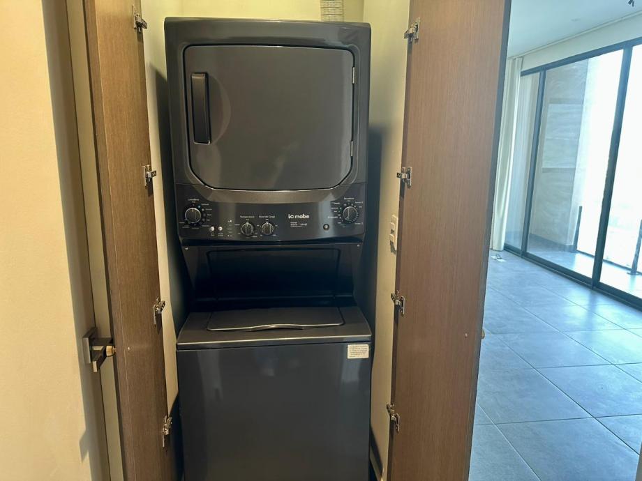 Monterrey, Nuevo León, 64979, Mexico, 2 Bedrooms Bedrooms, ,2 BathroomsBathrooms,Residential,For Sale,2002228