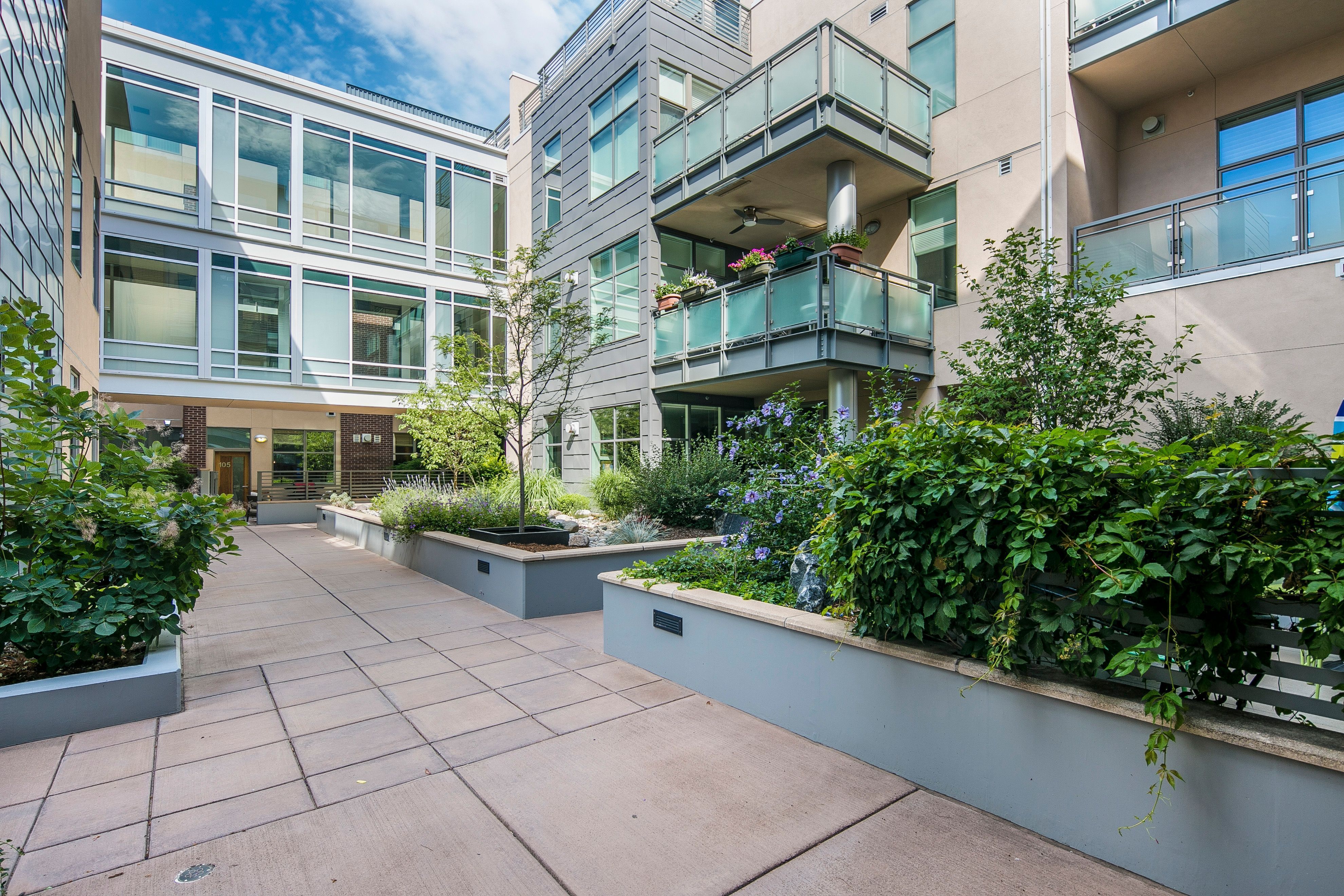  Great Downtown Contemporary, Just One Block Off Pearl Street - 物件實景