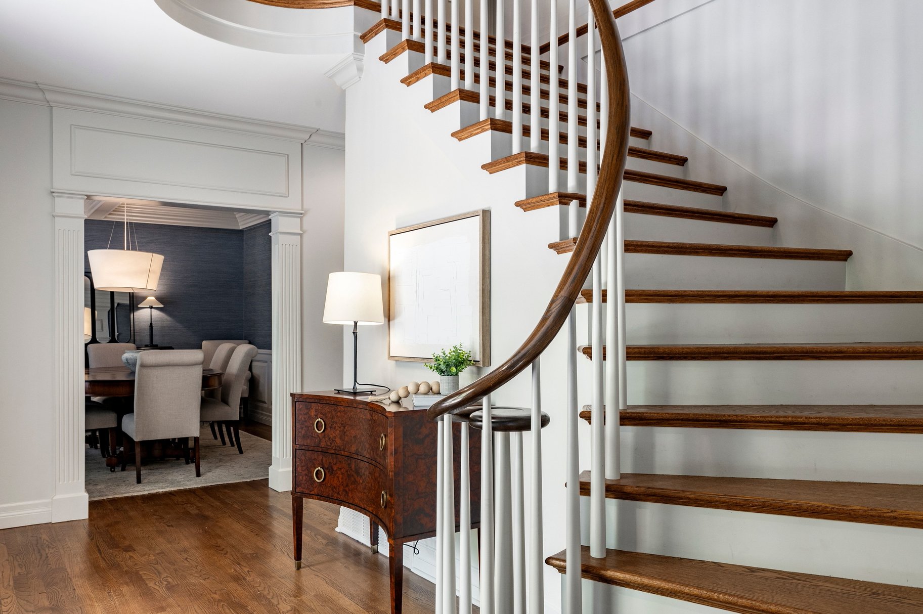  BEAUTIFULLY UPDATED FEDERAL HEIGHTS TWO STORY HOME - 物件實景