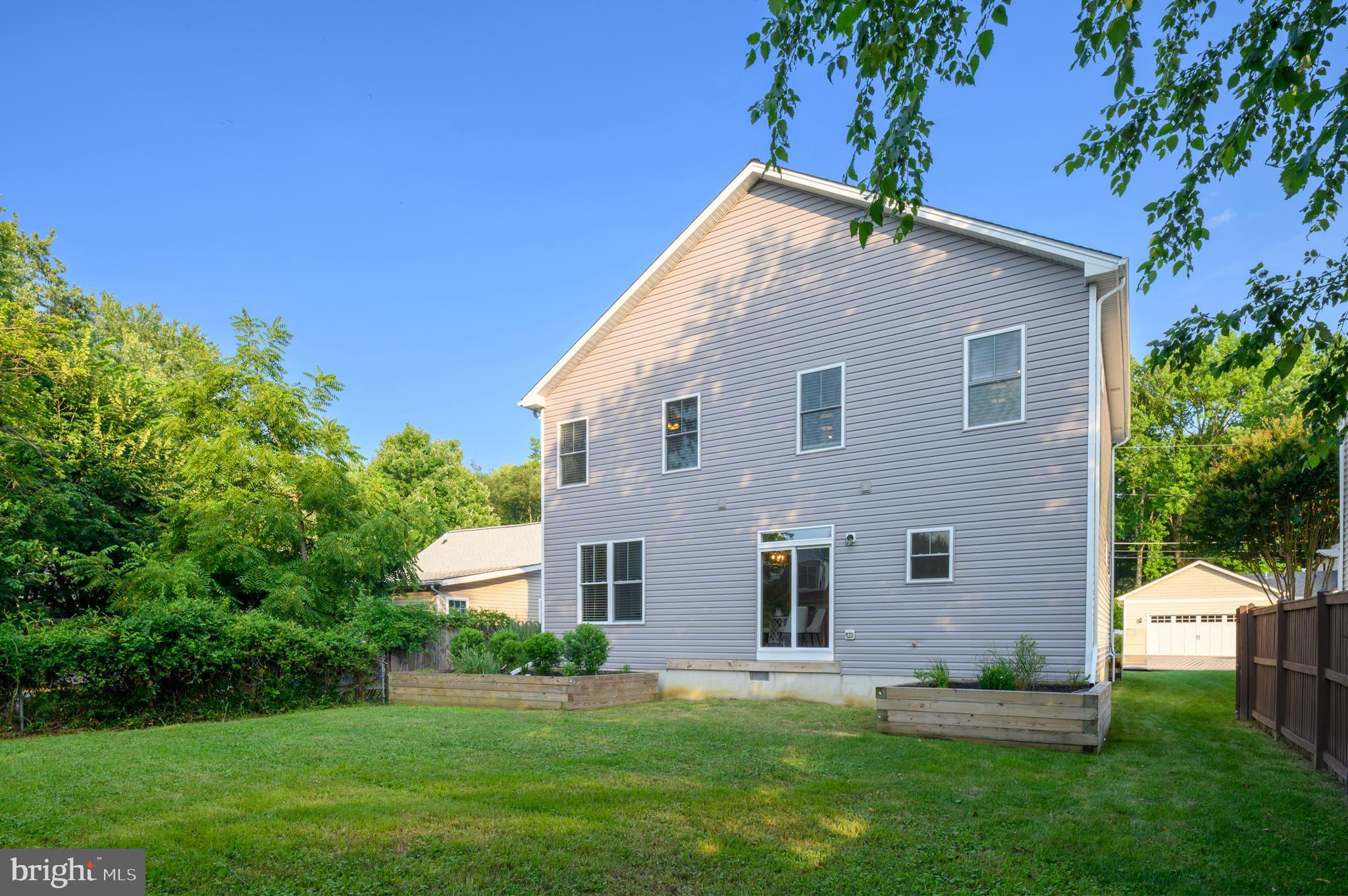 Edgewater, Maryland, 21037, United States, 5 Bedrooms Bedrooms, ,3 BathroomsBathrooms,Residential,For Sale,1895020
