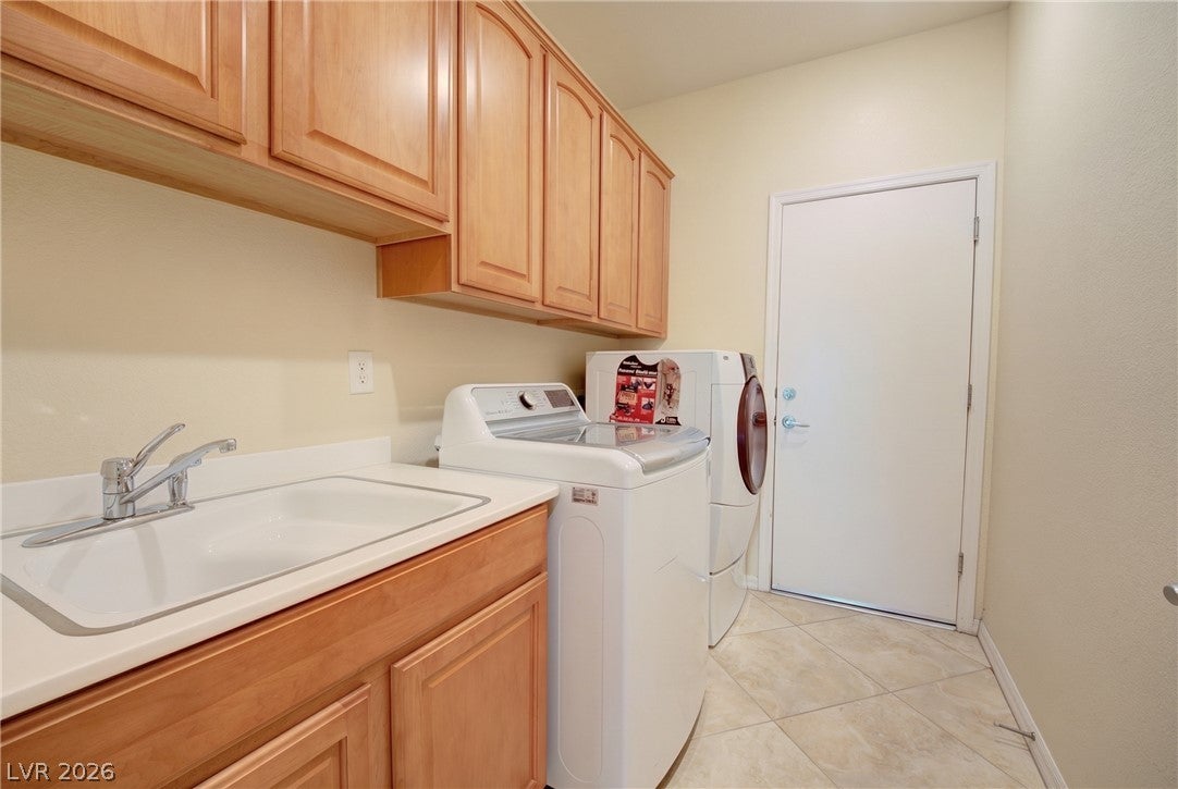Henderson, Nevada, 89044, United States, 2 Bedrooms Bedrooms, ,2 BathroomsBathrooms,Residential,For Sale,2036899