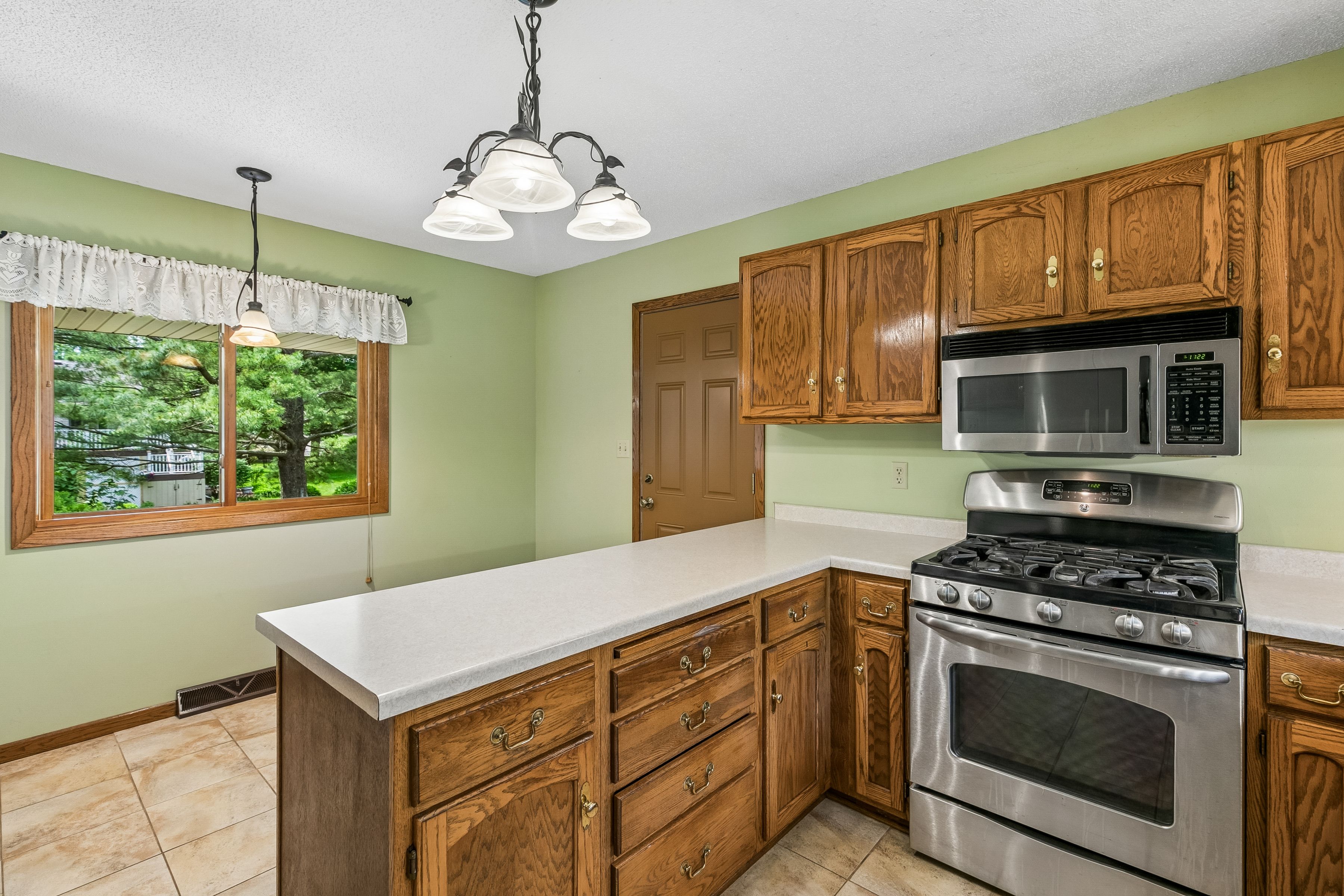  Thoughtfully Updated Living Surrounded by Nature and Convenience - 物件實景