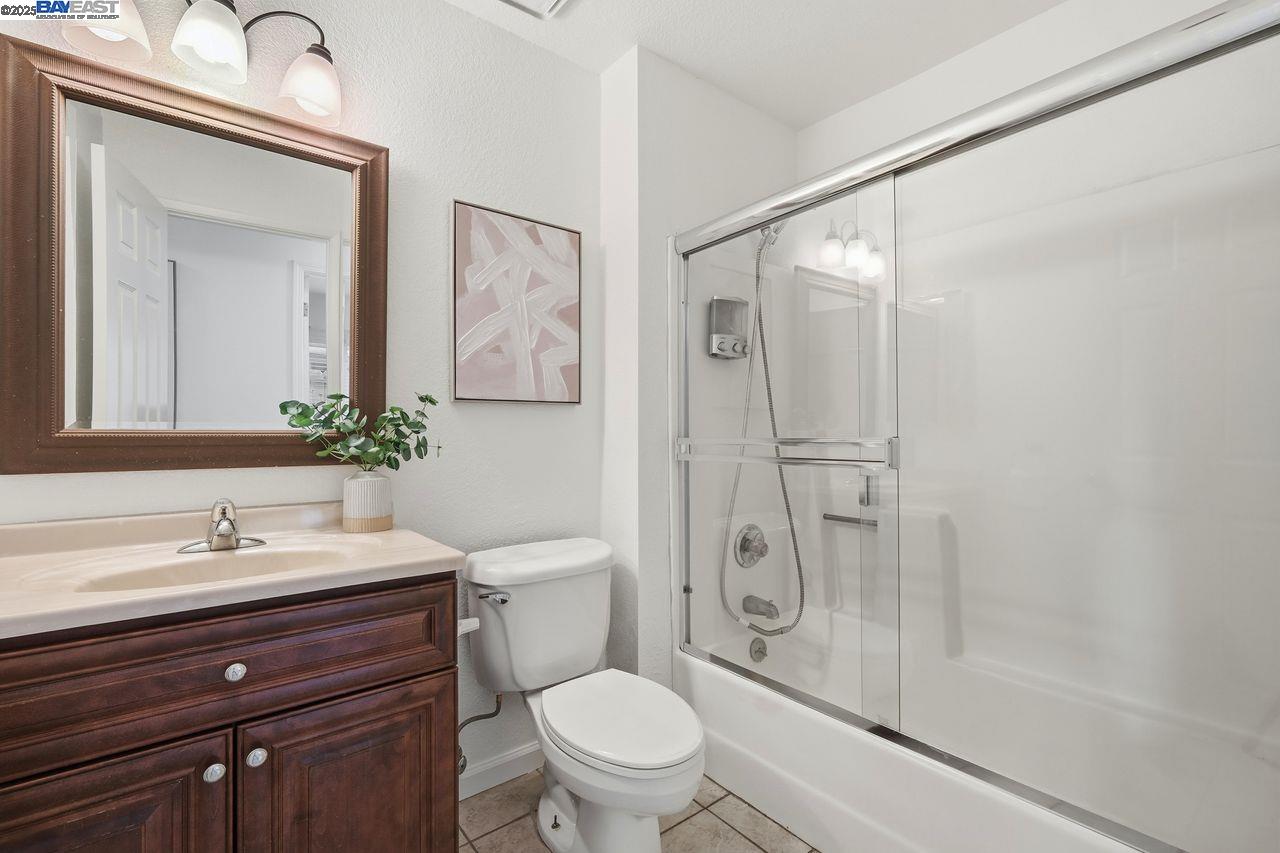 Union City, California, 94587, United States, 3 Bedrooms Bedrooms, ,2 BathroomsBathrooms,Residential,For Sale,2002943